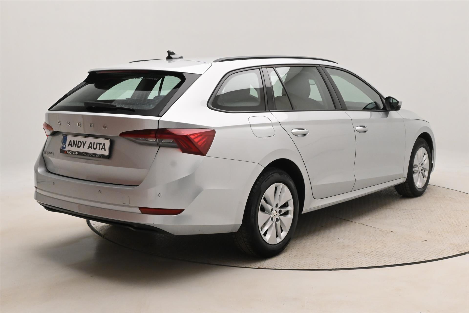 Main photo of the car Skoda Octavia 2.0 TDI 110 kW DSG NAVIGATION Warranty up to 5 years (5)