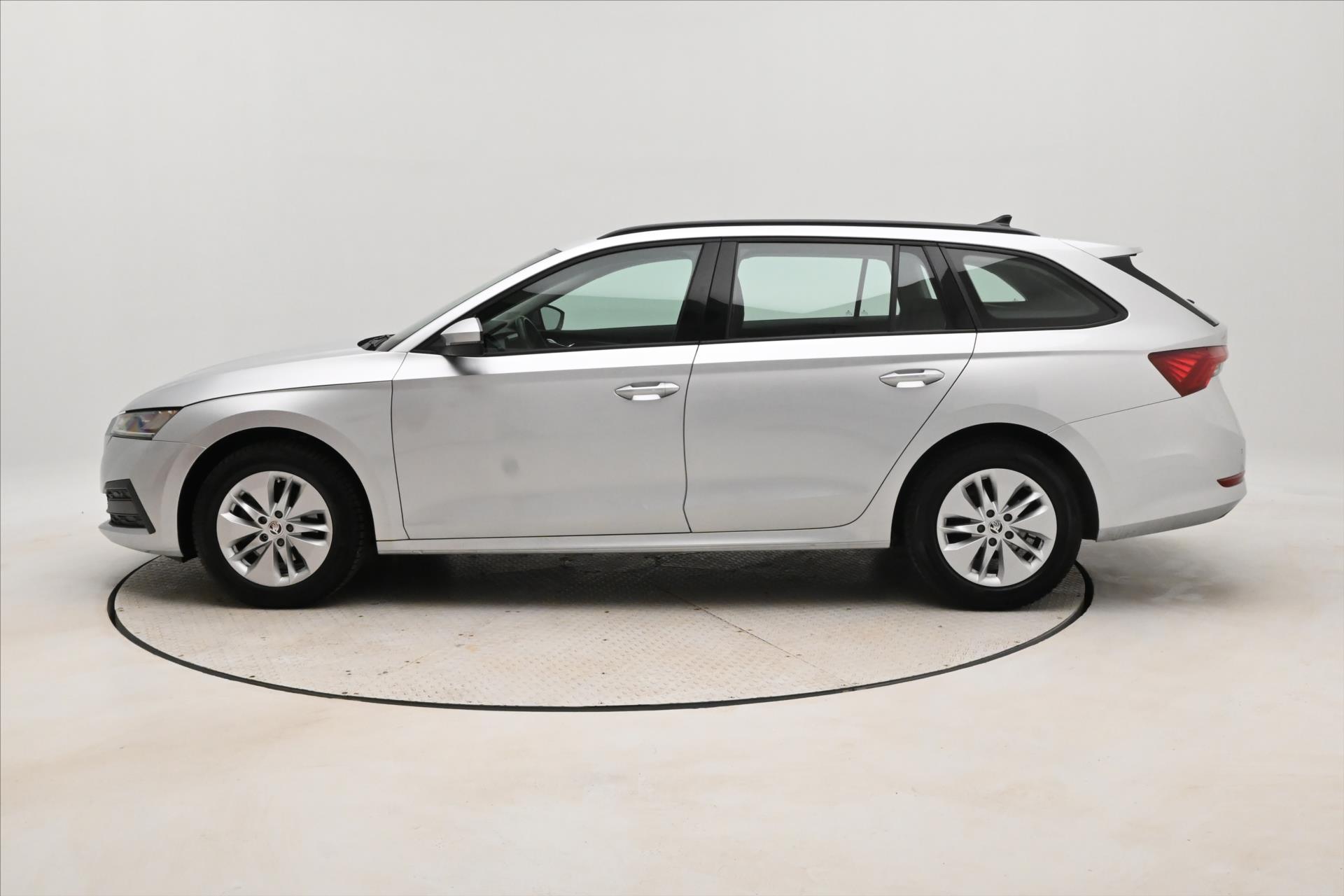 Main photo of the car Skoda Octavia 2.0 TDI 110 kW DSG NAVIGATION Warranty up to 5 years (8)