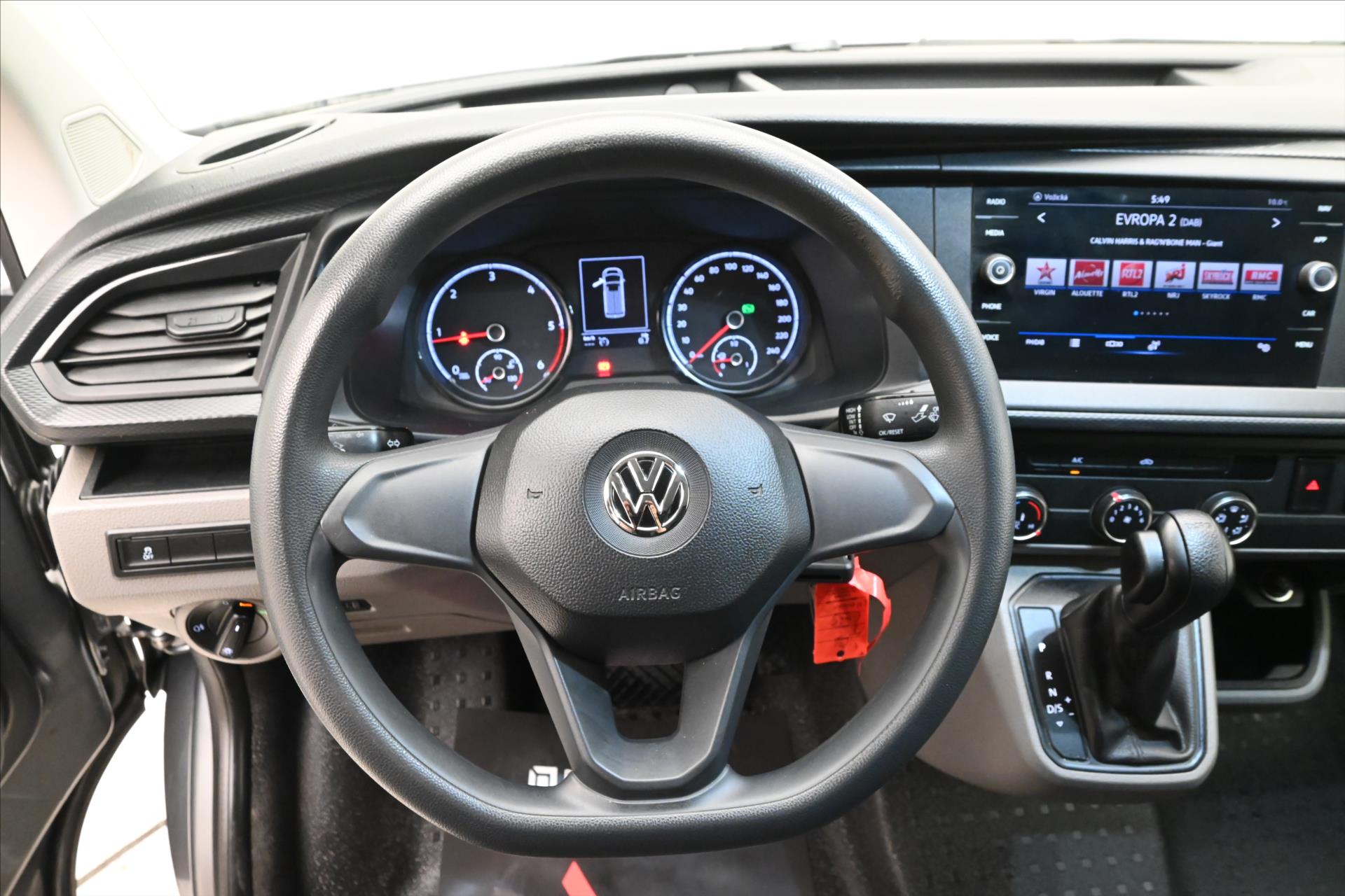 Hlavní fotografie vozu Volkswagen Transporter 2,0 TDI 110kW DSG Navi Záruka až 5 let (18)
