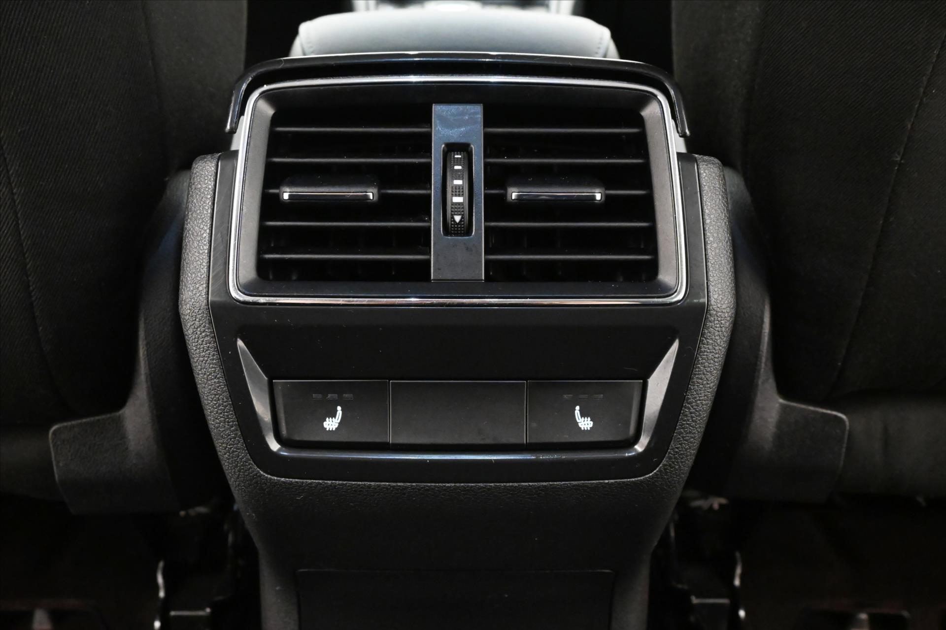 Hlavní fotografie vozu Škoda Kodiaq 2,0 TDI 147kW DSG 4x4 Záruka až 5 let (22)