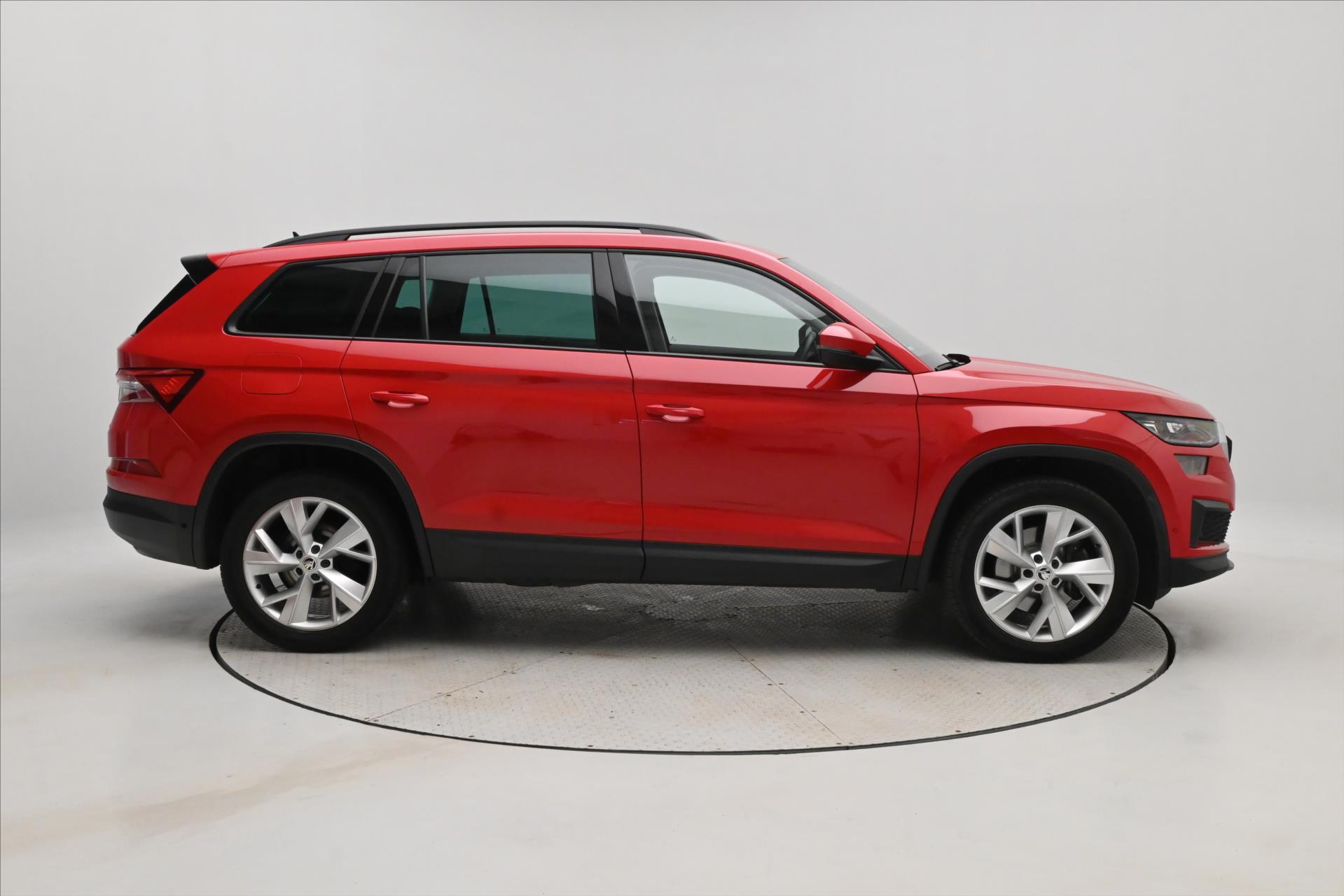 Hlavní fotografie vozu Škoda Kodiaq 2,0 TDI 147kW DSG 4x4 Záruka až 5 let (4)
