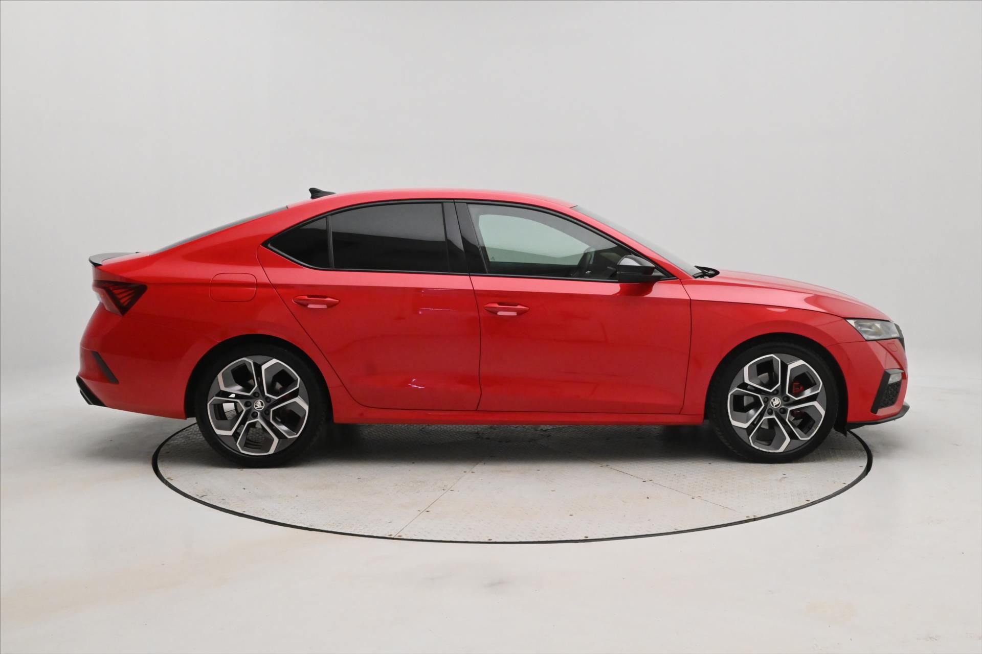 Hlavní fotografie vozu Škoda Octavia 2,0 TDI 147 KW RS DSG Záruka až 5 let (4)