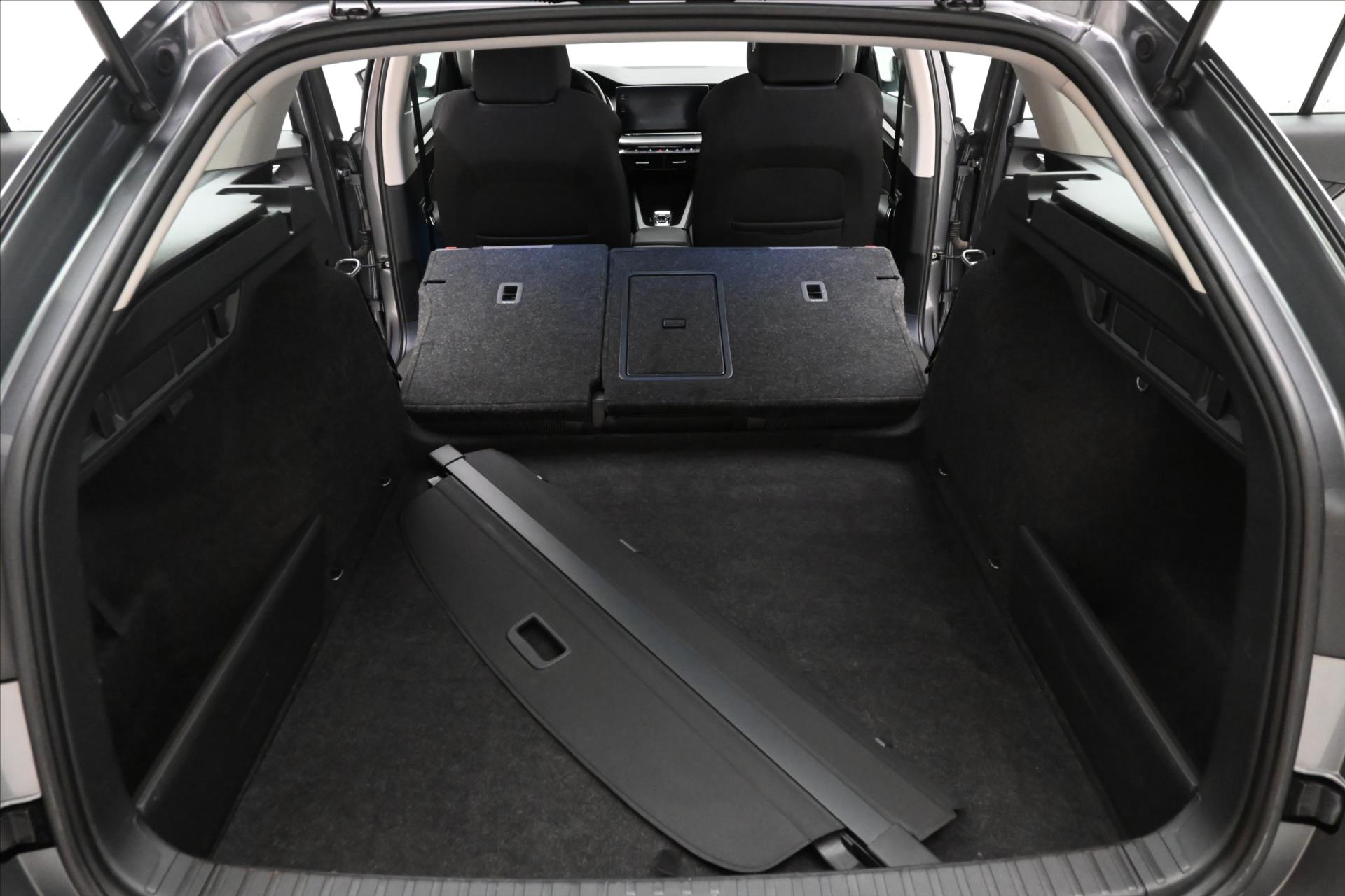 Hlavní fotografie vozu Škoda Octavia 2,0 TDI 110kW DSG Ambition Záruka až 5 let (12)