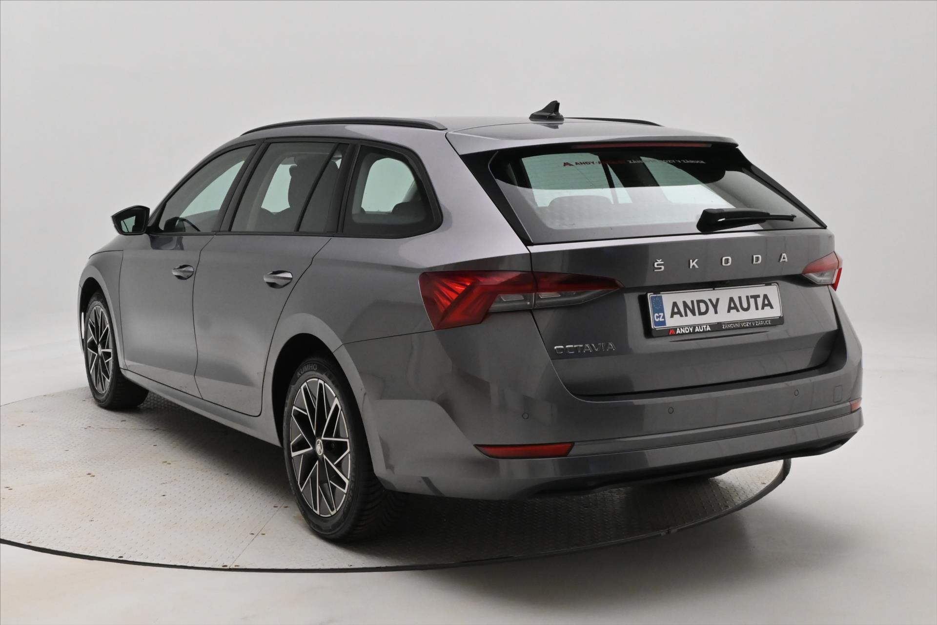Main photo of the car Skoda Octavia 2.0 TDI 110kW DSG NAVIGATION Warranty up to 5 years (8)