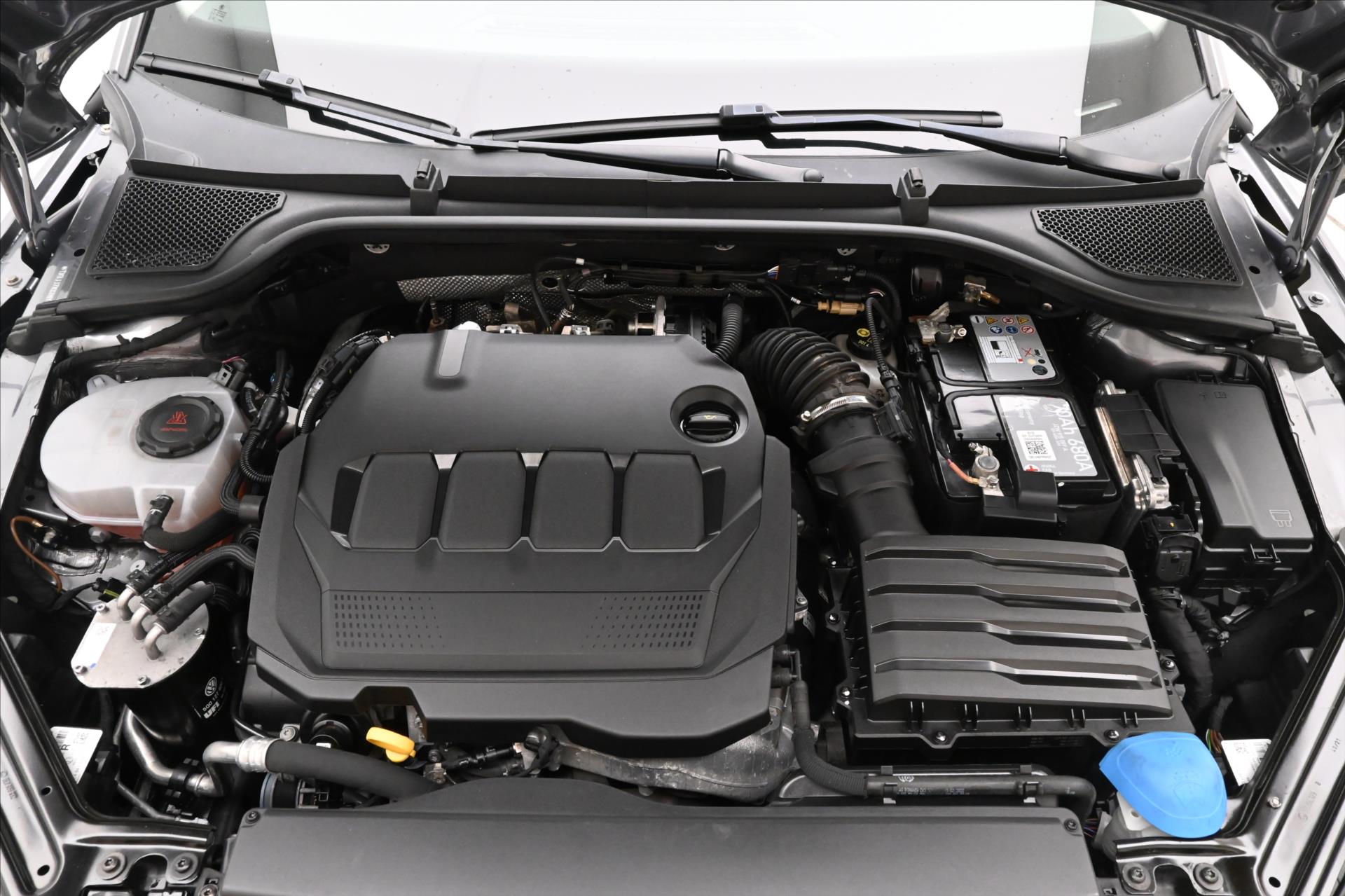 Main photo of the car Skoda Octavia 2.0 TDI 110kW DSG NAVIGATION Warranty up to 5 years (10)