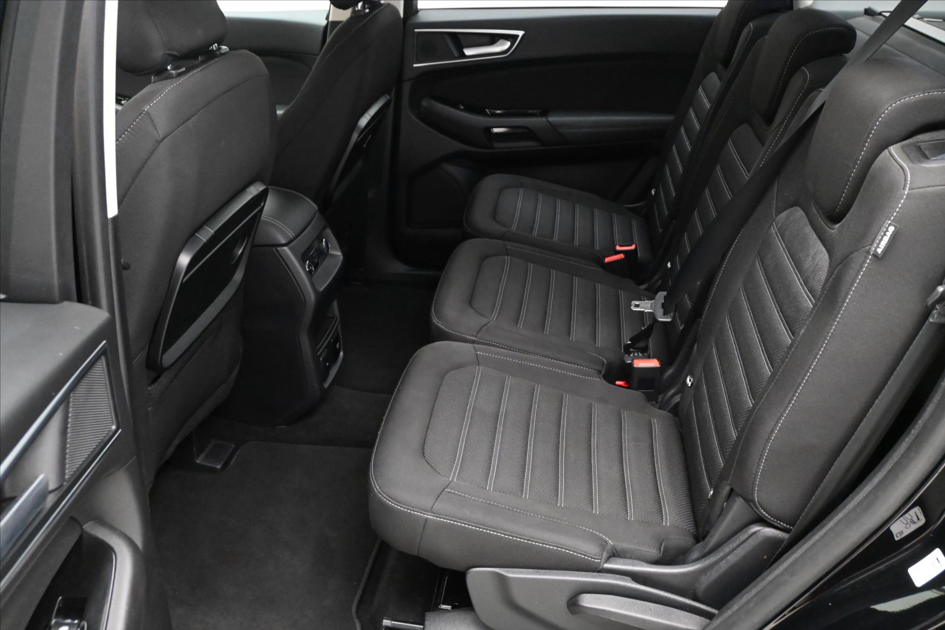 Hlavní fotografie vozu Ford Galaxy 2,0 EcoBlue 140 kW AT8 Titanium 7míst Záruka až 5 let (15)