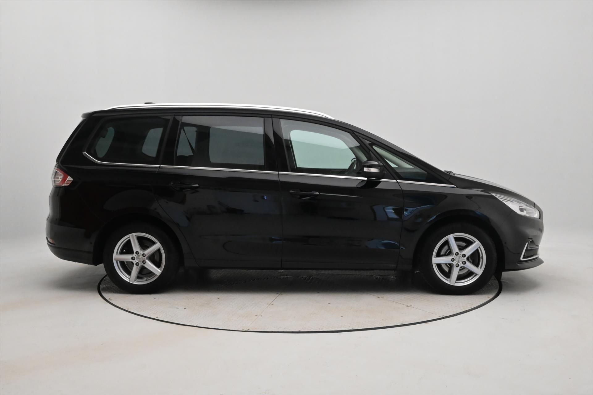 Hlavní fotografie vozu Ford Galaxy 2,0 EcoBlue 140 kW AT8 Titanium 7míst Záruka až 5 let (4)