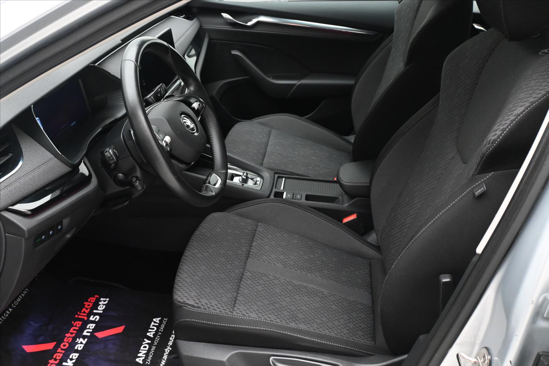Hlavní fotografie vozu Škoda Octavia 2,0 TDI 110kW DSG Style Záruka až 5 let (13)