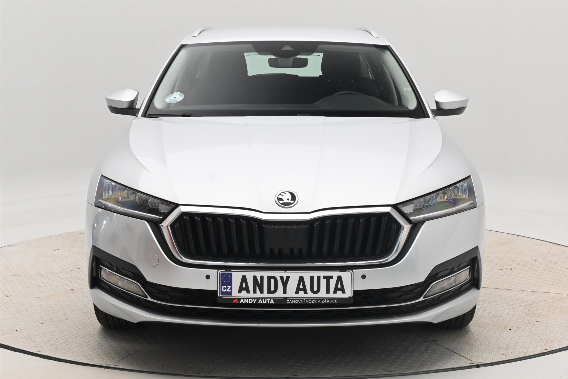 Hlavní fotografie vozu Škoda Octavia 2,0 TDI 110kW DSG Style Záruka až 5 let (2)