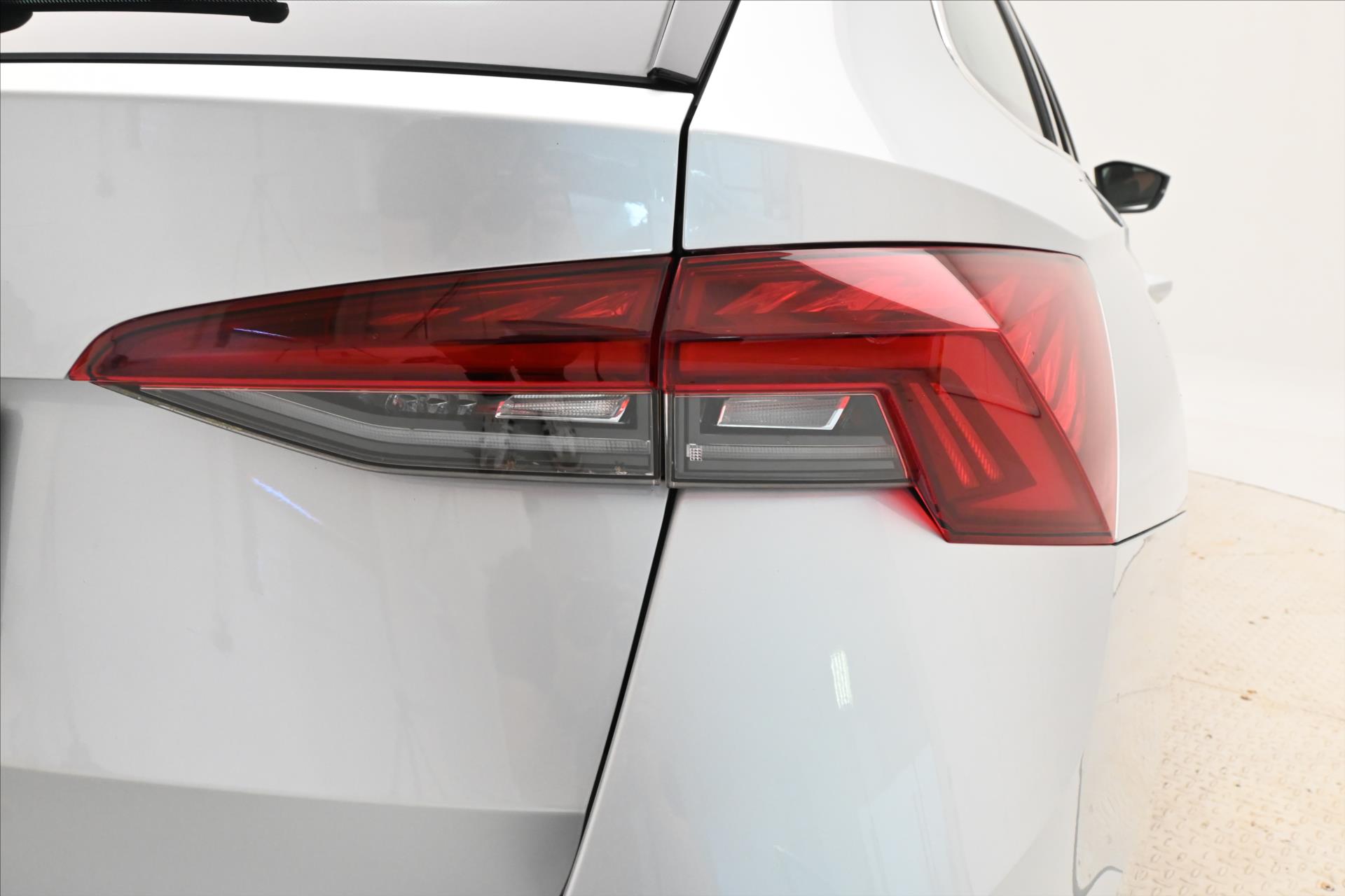 Hlavní fotografie vozu Škoda Octavia 2,0 TDI 110kW DSG Style Záruka až 5 let (31)