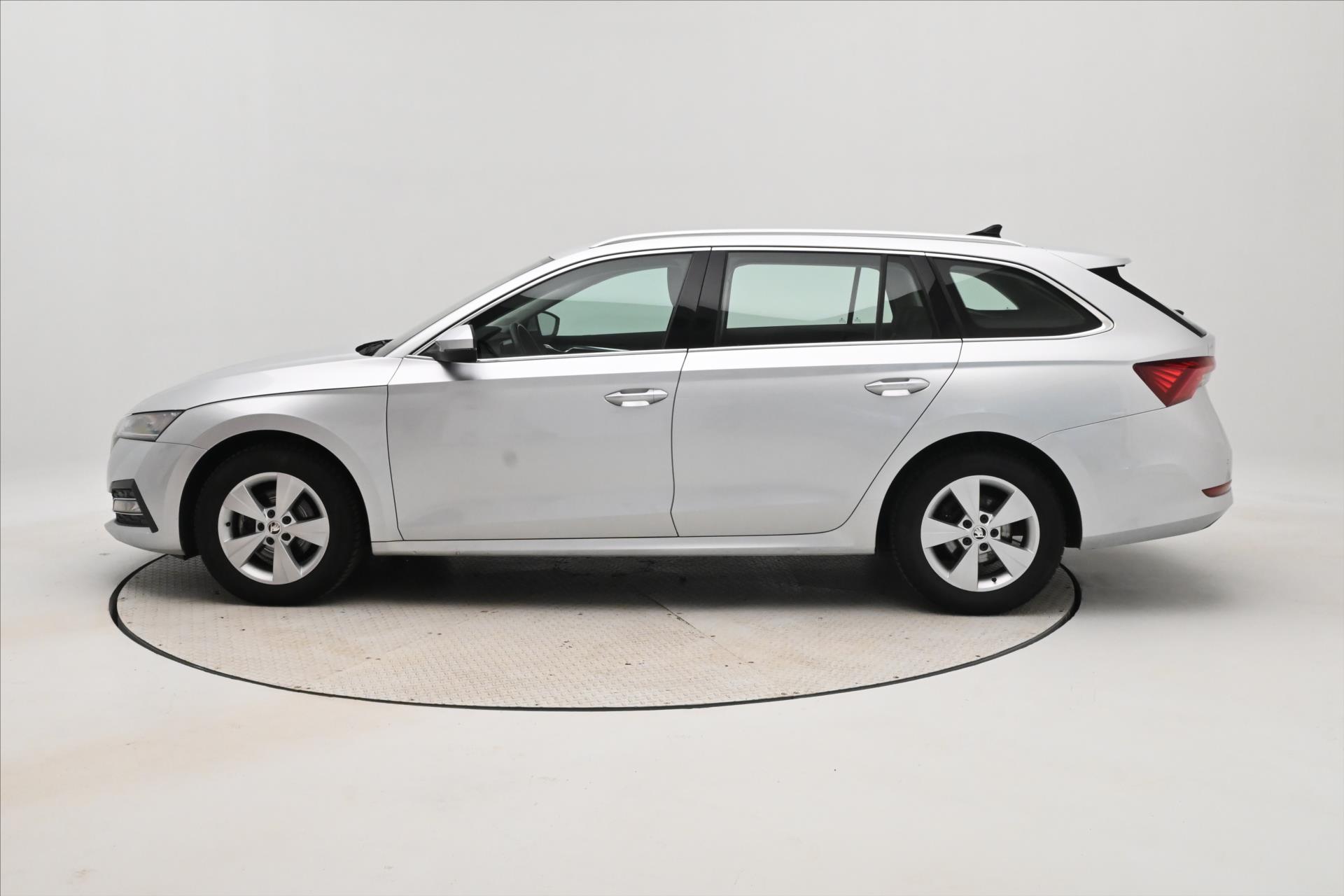 Hlavní fotografie vozu Škoda Octavia 2,0 TDI 110kW DSG Style Záruka až 5 let (8)