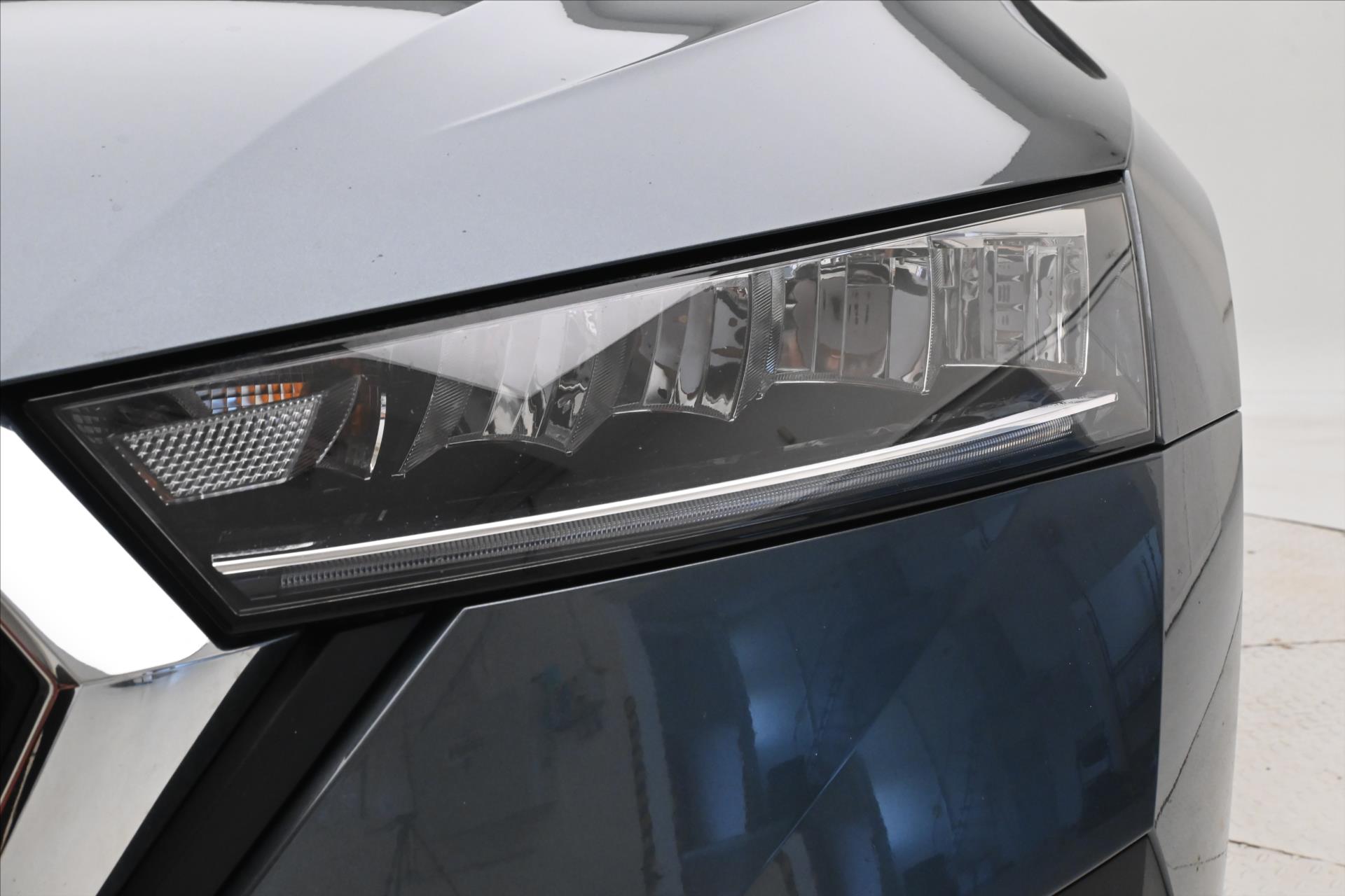Hlavní fotografie vozu Škoda Octavia 2,0 TDI 110 kW DSG Style Záruka až 5 let (30)