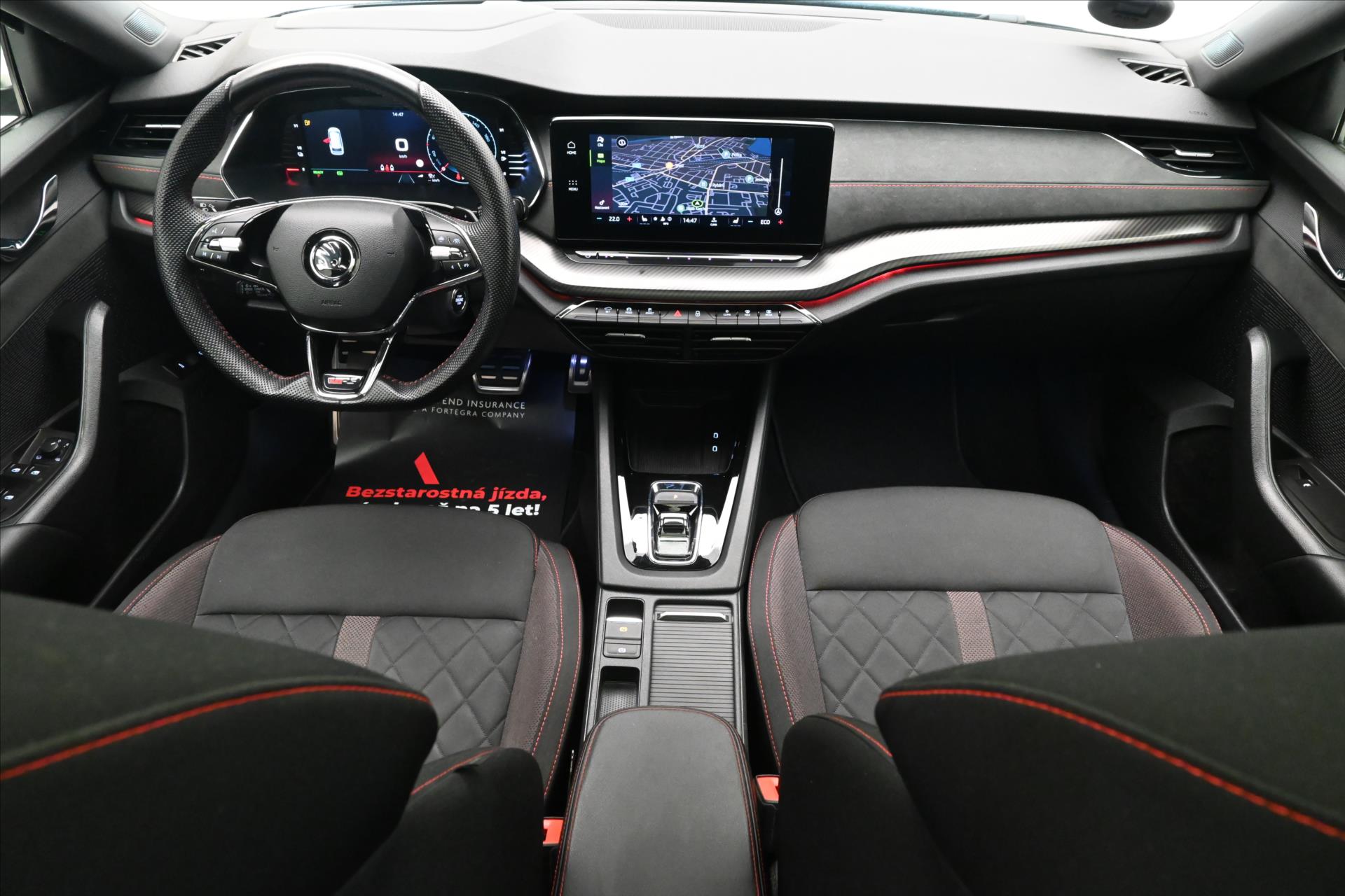 Hlavní fotografie vozu Škoda Octavia 1,4 TSI iV RS 180 kW DSG Záruka až 5 let (15)