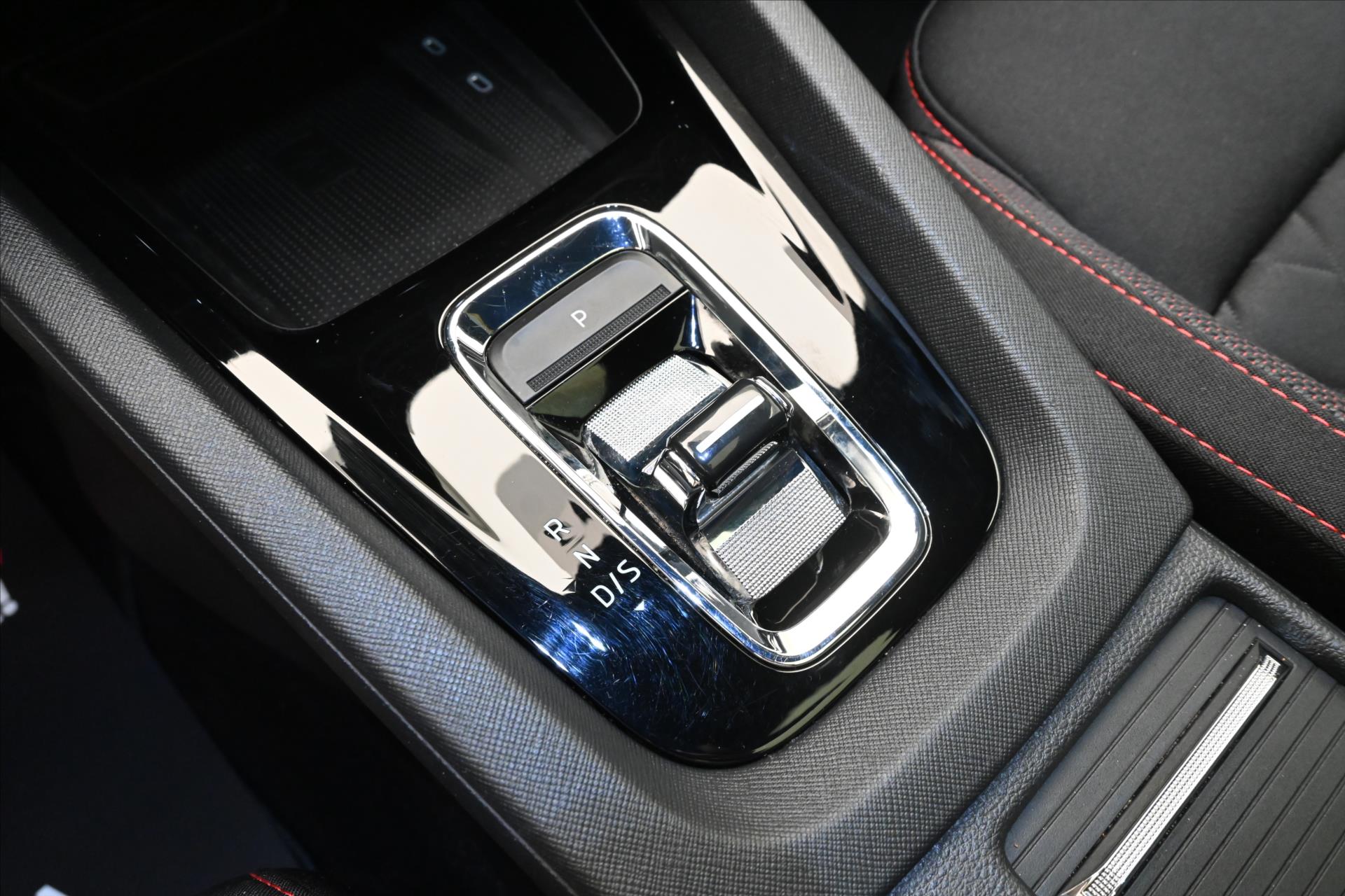 Hlavní fotografie vozu Škoda Octavia 1,4 TSI iV RS 180 kW DSG Záruka až 5 let (23)