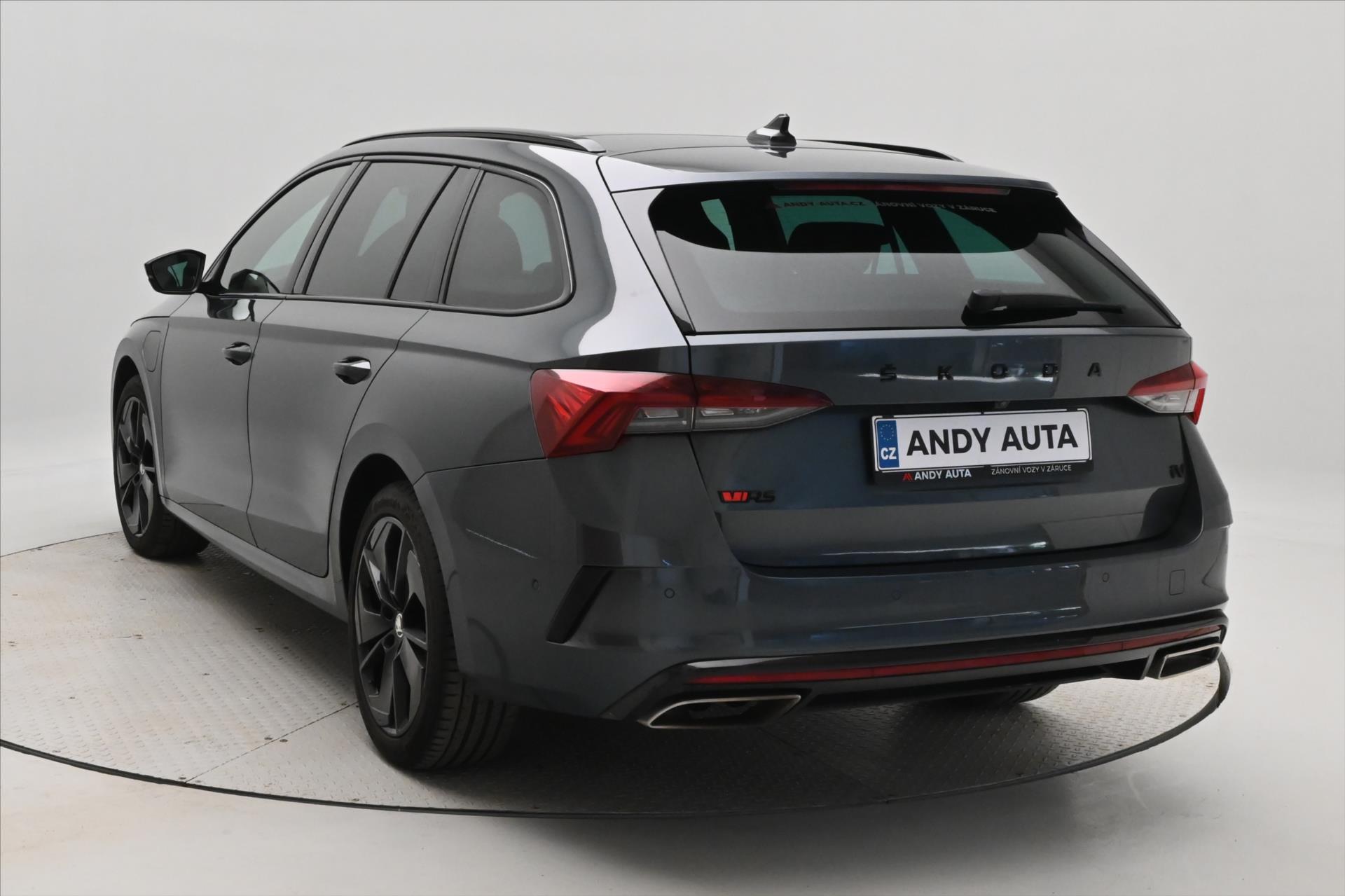 Hlavní fotografie vozu Škoda Octavia 1,4 TSI iV RS 180 kW DSG Záruka až 5 let (7)