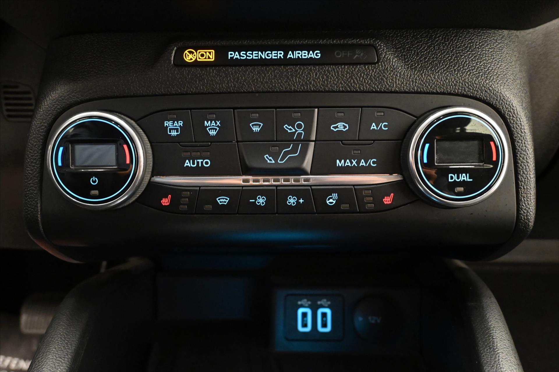 Hlavní fotografie vozu Ford Focus 2,0 Ecoblue 110 kW AT8 Záruka až 5 let (22)