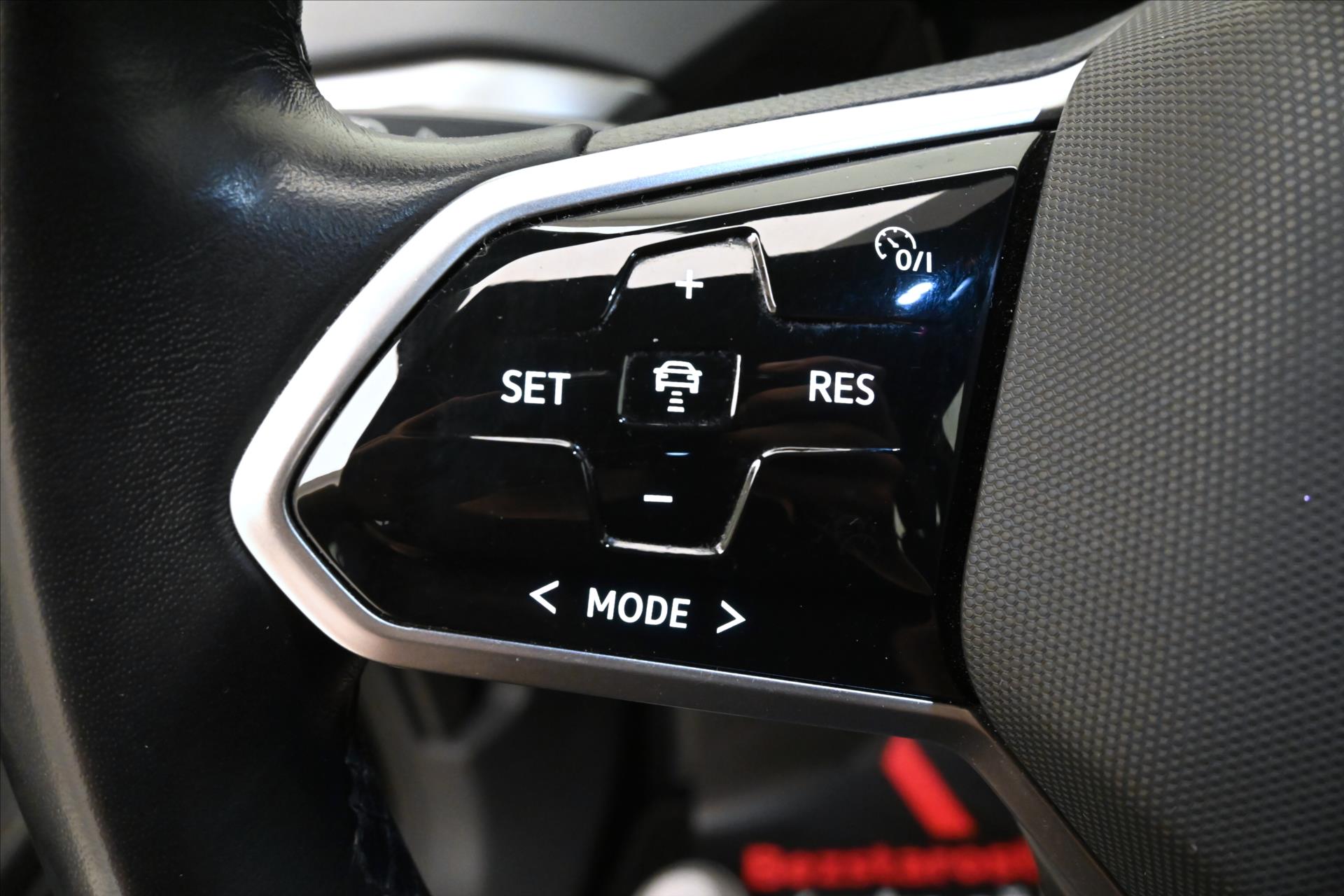 Main photo of the car Volkswagen Id.4 Pro Performance 150kW 77 kWh Warranty up to 3 years (23)