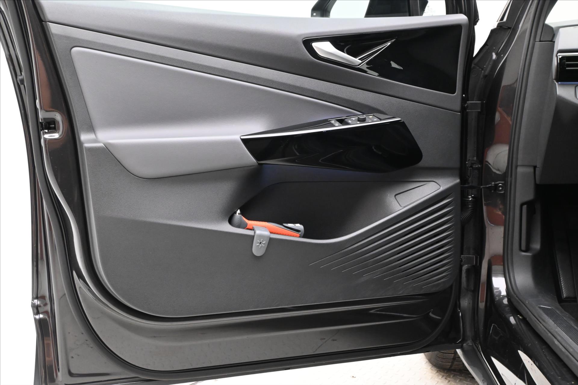 Main photo of the car Volkswagen Id.4 Pro Performance 150kW 77 kWh Warranty up to 3 years (24)