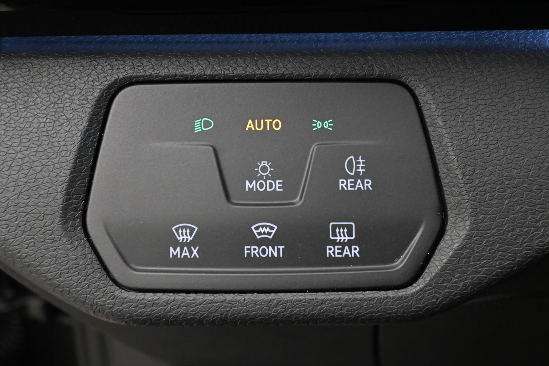 Main photo of the car Volkswagen Id.4 Pro Performance 150kW 77 kWh Warranty up to 3 years (26)