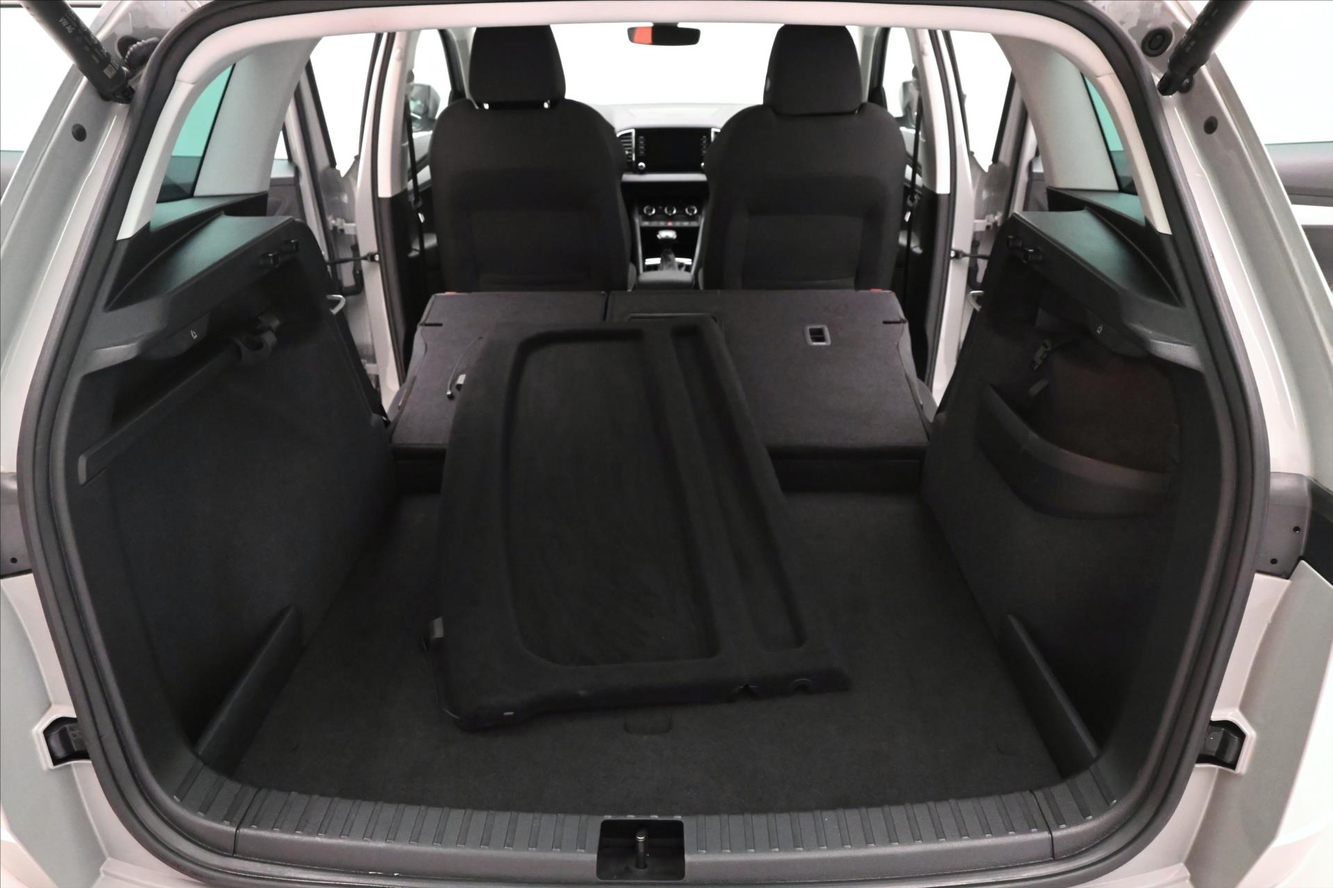 Hlavní fotografie vozu Škoda Karoq 2,0 TDI 85 KW DSG Ambiente Záruka až 5 let (12)