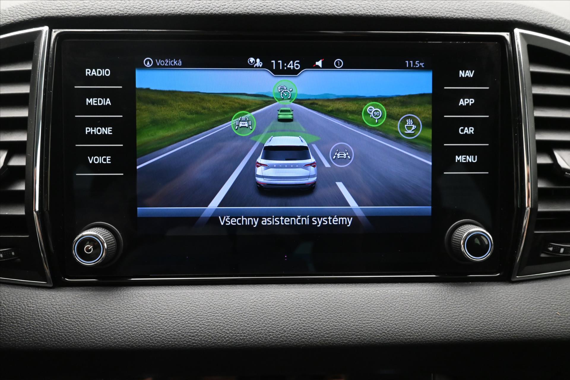 Hlavní fotografie vozu Škoda Karoq 2,0 TDI 85 KW DSG Ambiente Záruka až 5 let (20)