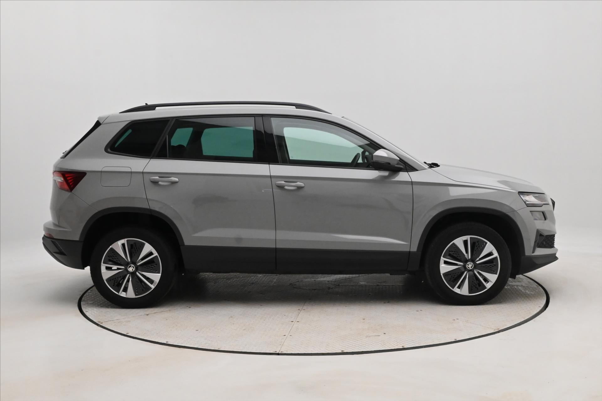 Hlavní fotografie vozu Škoda Karoq 2,0 TDI 85 KW DSG Ambiente Záruka až 5 let (5)