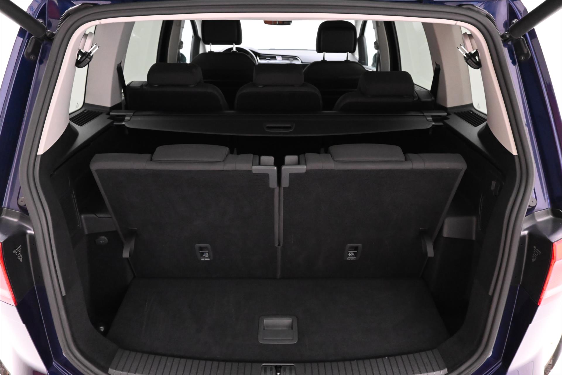 Hlavní fotografie vozu Volkswagen Touran 2,0 TDI 110kW DSG 7Míst Záruka až 5 let (11)