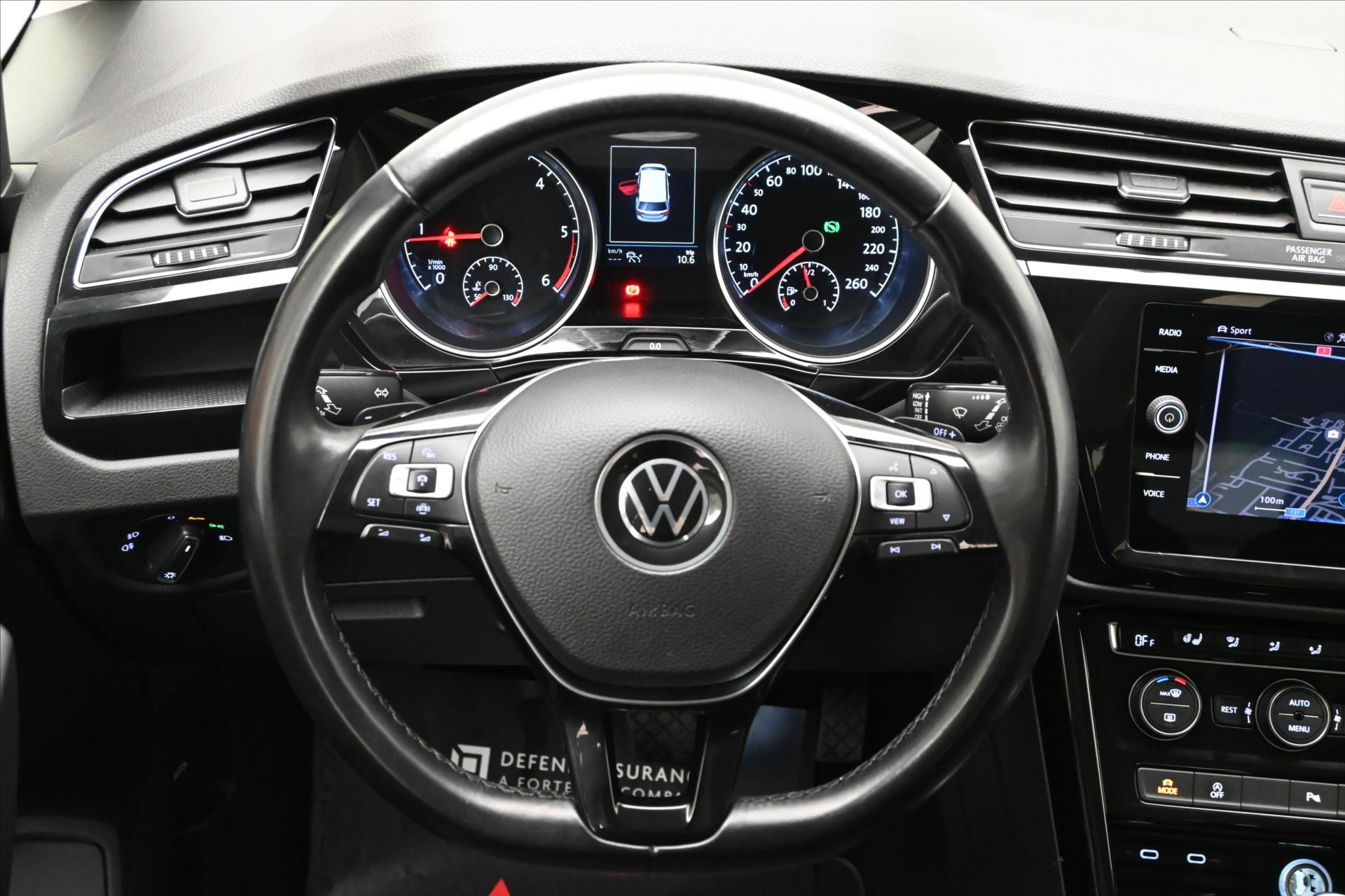 Hlavní fotografie vozu Volkswagen Touran 2,0 TDI 110kW DSG 7Míst Záruka až 5 let (18)