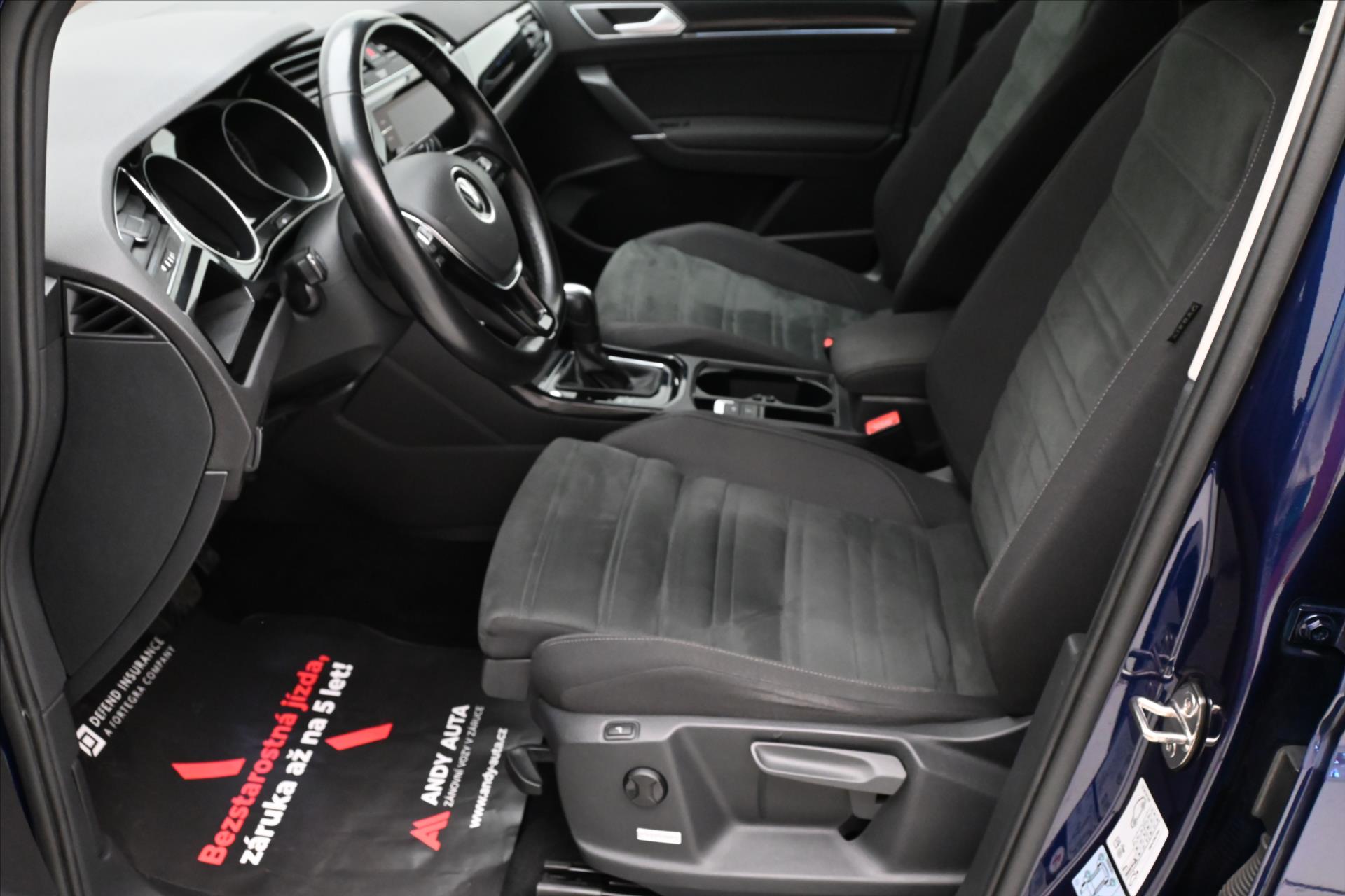 Hlavní fotografie vozu Volkswagen Touran 2,0 TDI 110kW DSG 7Míst Záruka až 5 let (19)