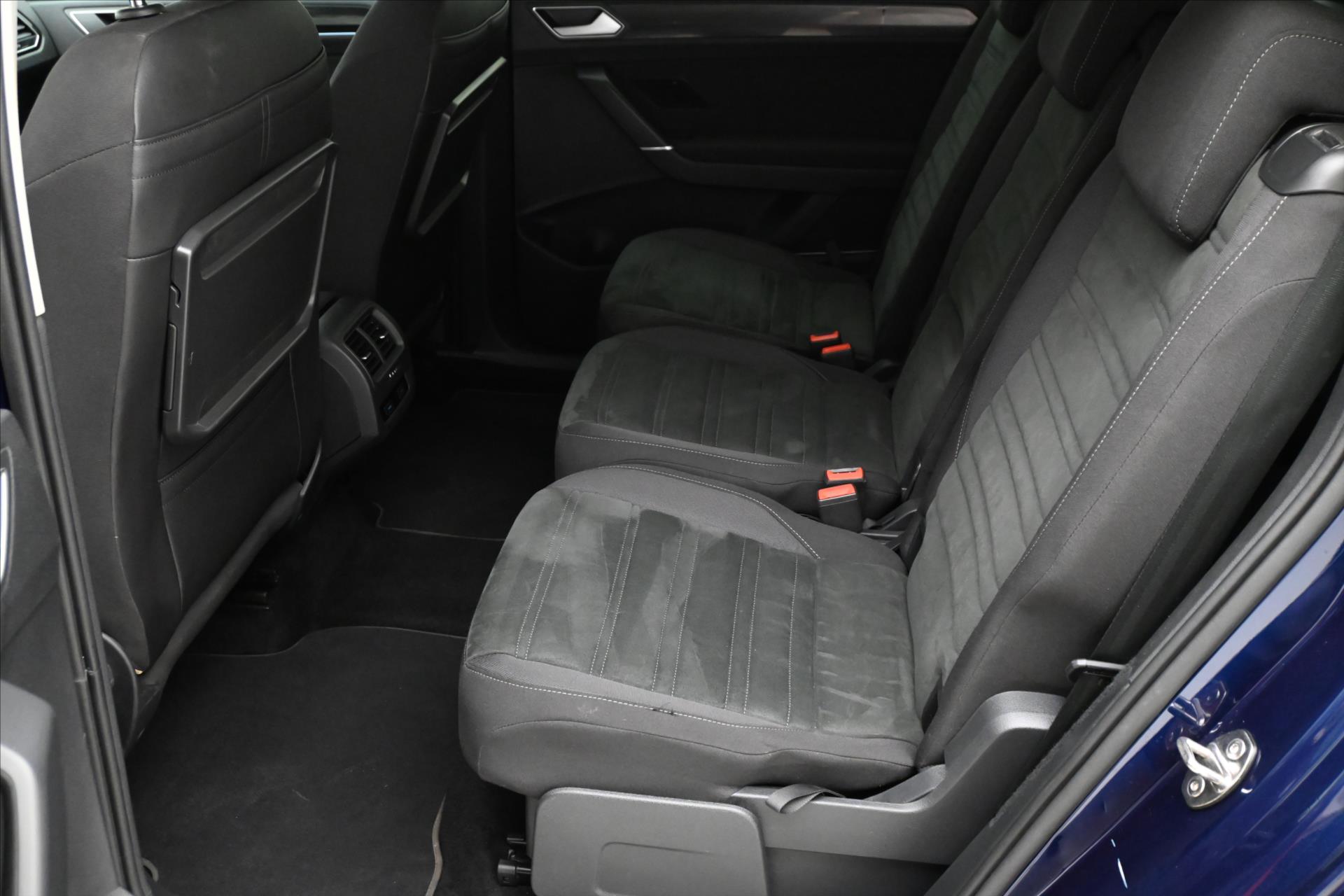 Hlavní fotografie vozu Volkswagen Touran 2,0 TDI 110kW DSG 7Míst Záruka až 5 let (20)