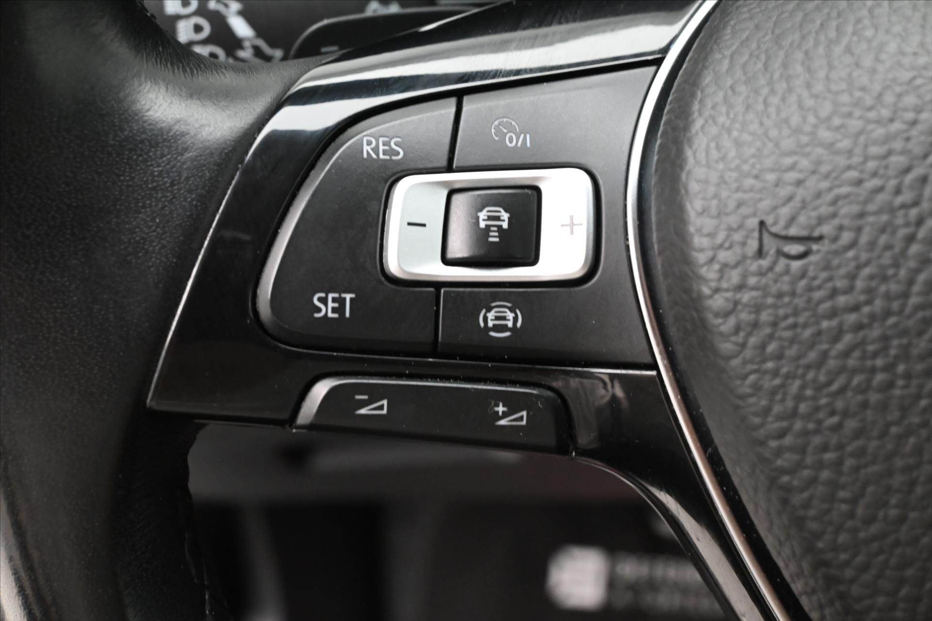 Hlavní fotografie vozu Volkswagen Touran 2,0 TDI 110kW DSG 7Míst Záruka až 5 let (26)