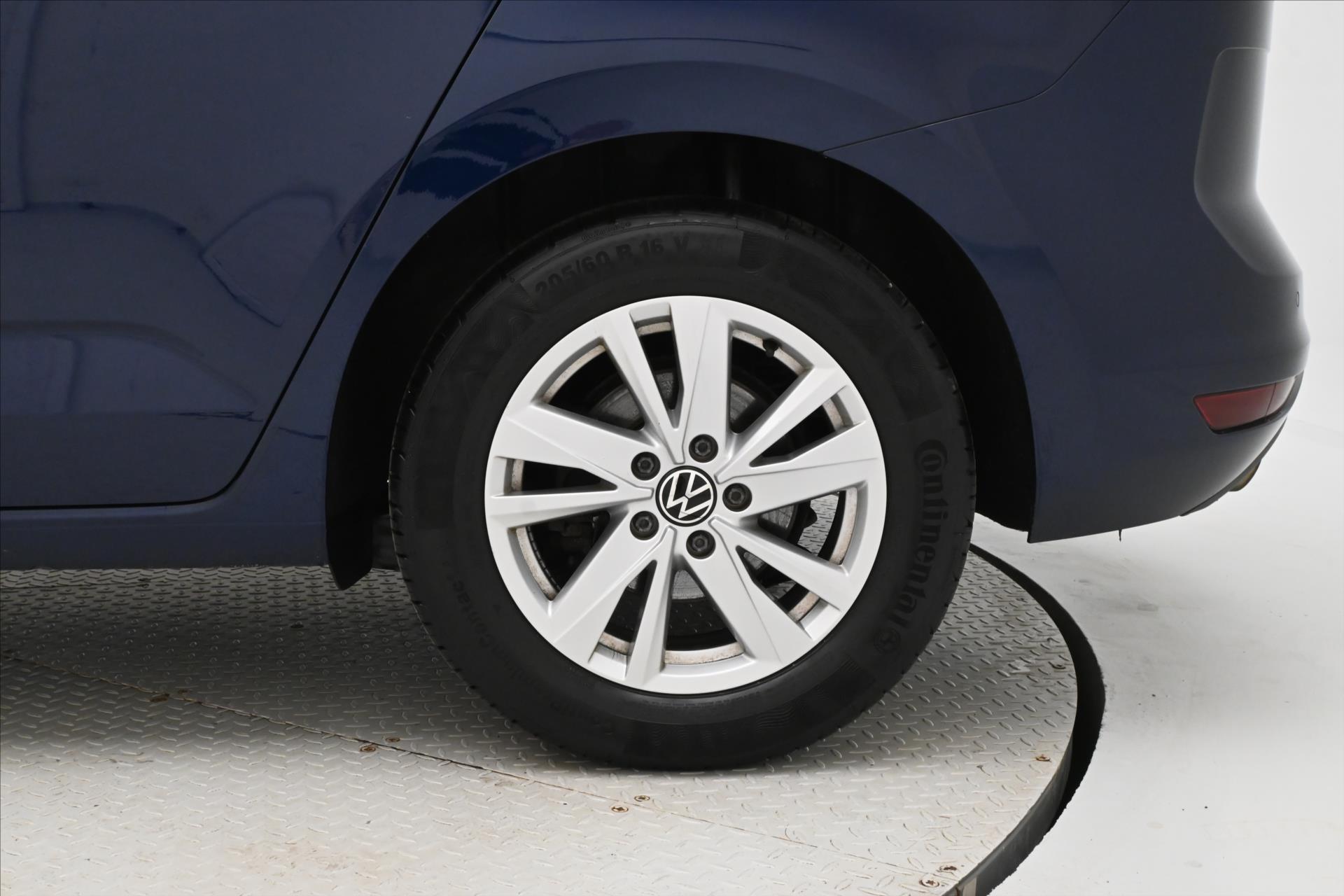 Hlavní fotografie vozu Volkswagen Touran 2,0 TDI 110kW DSG 7Míst Záruka až 5 let (36)