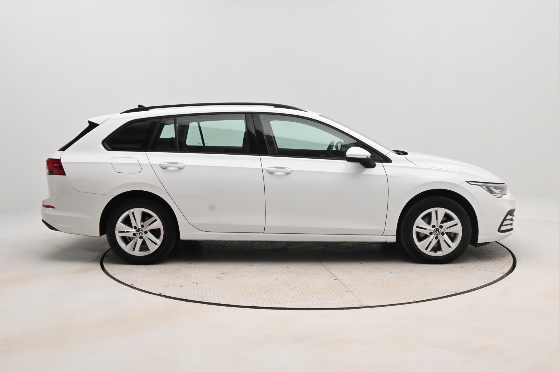 Hlavní fotografie vozu Volkswagen Golf 2,0 TDI 110 kW DSG Life Záruka až 5 let (4)