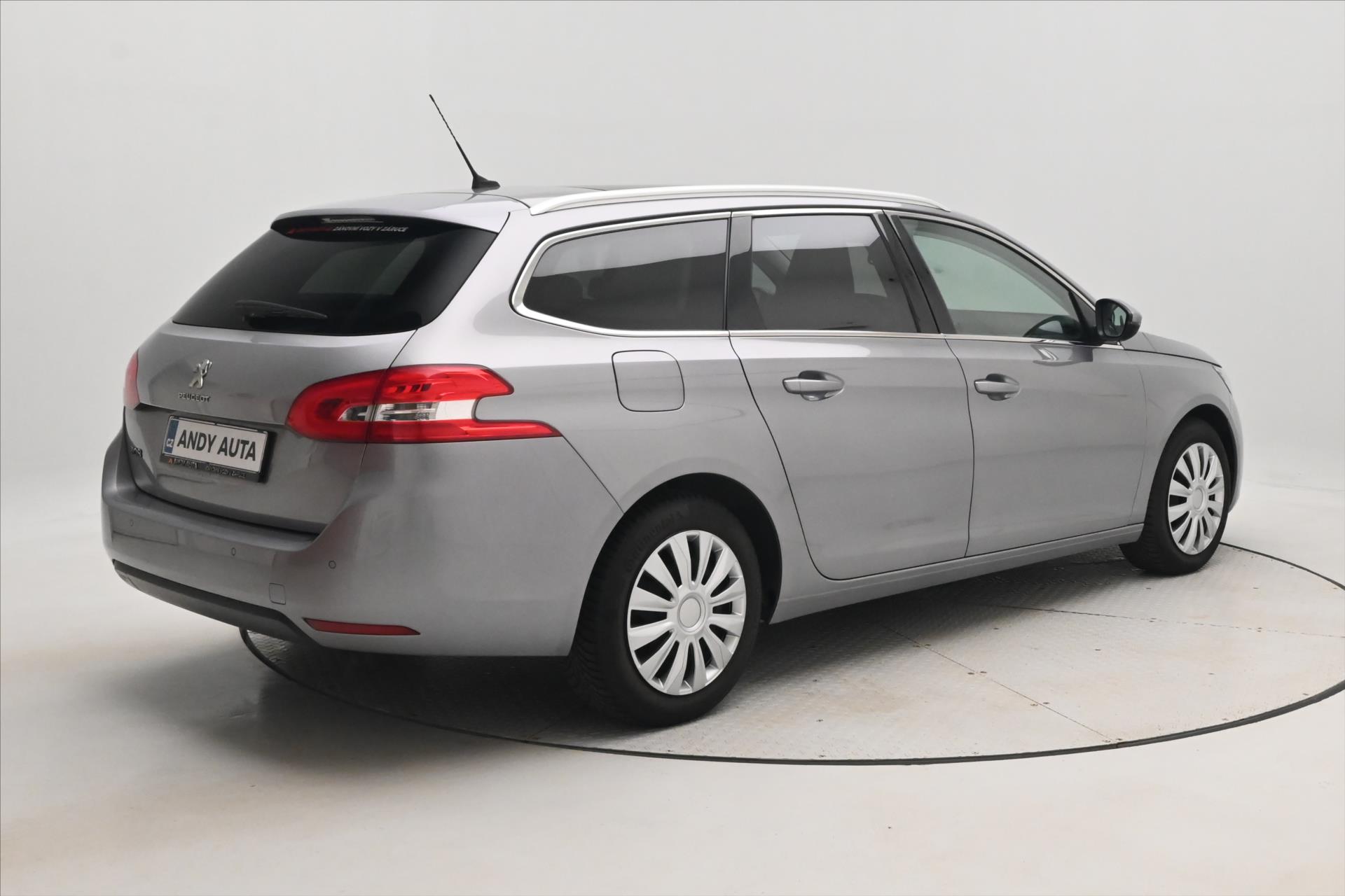 Hlavní fotografie vozu Peugeot 308 1,5 96kW BlueHDi 130SW Záruka až 5 let (6)