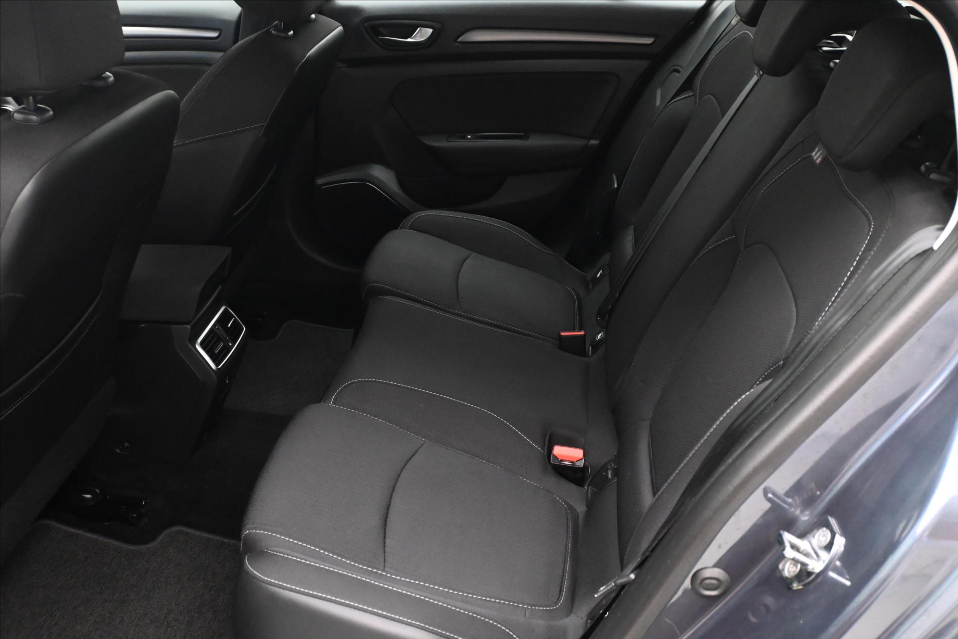 Hlavní fotografie vozu Renault Mégane 1,3 TCe 103 kW Full LED Záruka až 5 let (14)