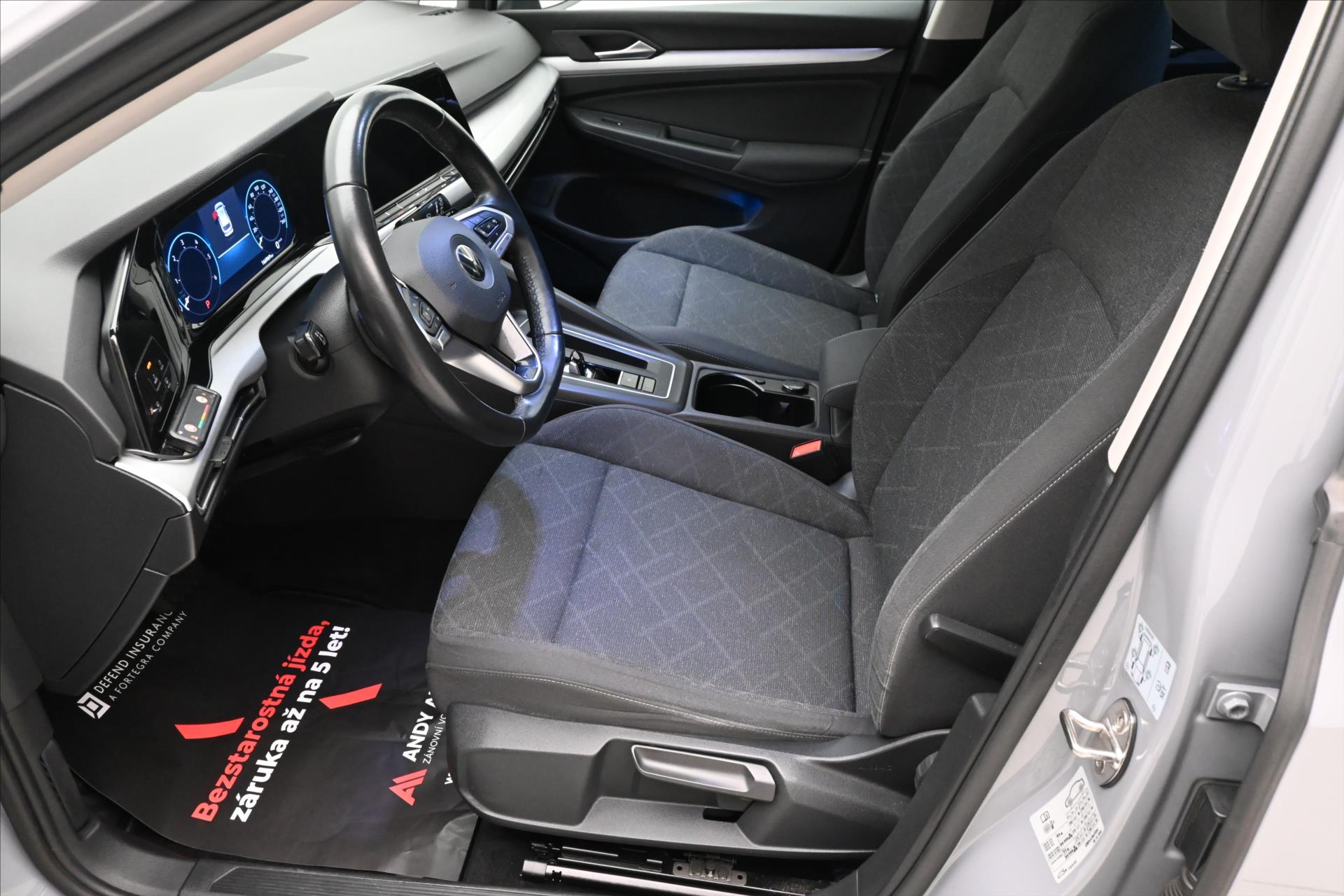 Hlavní fotografie vozu Volkswagen Golf 2,0 TDI 110 KW DSG Life Záruka až 5 let (14)