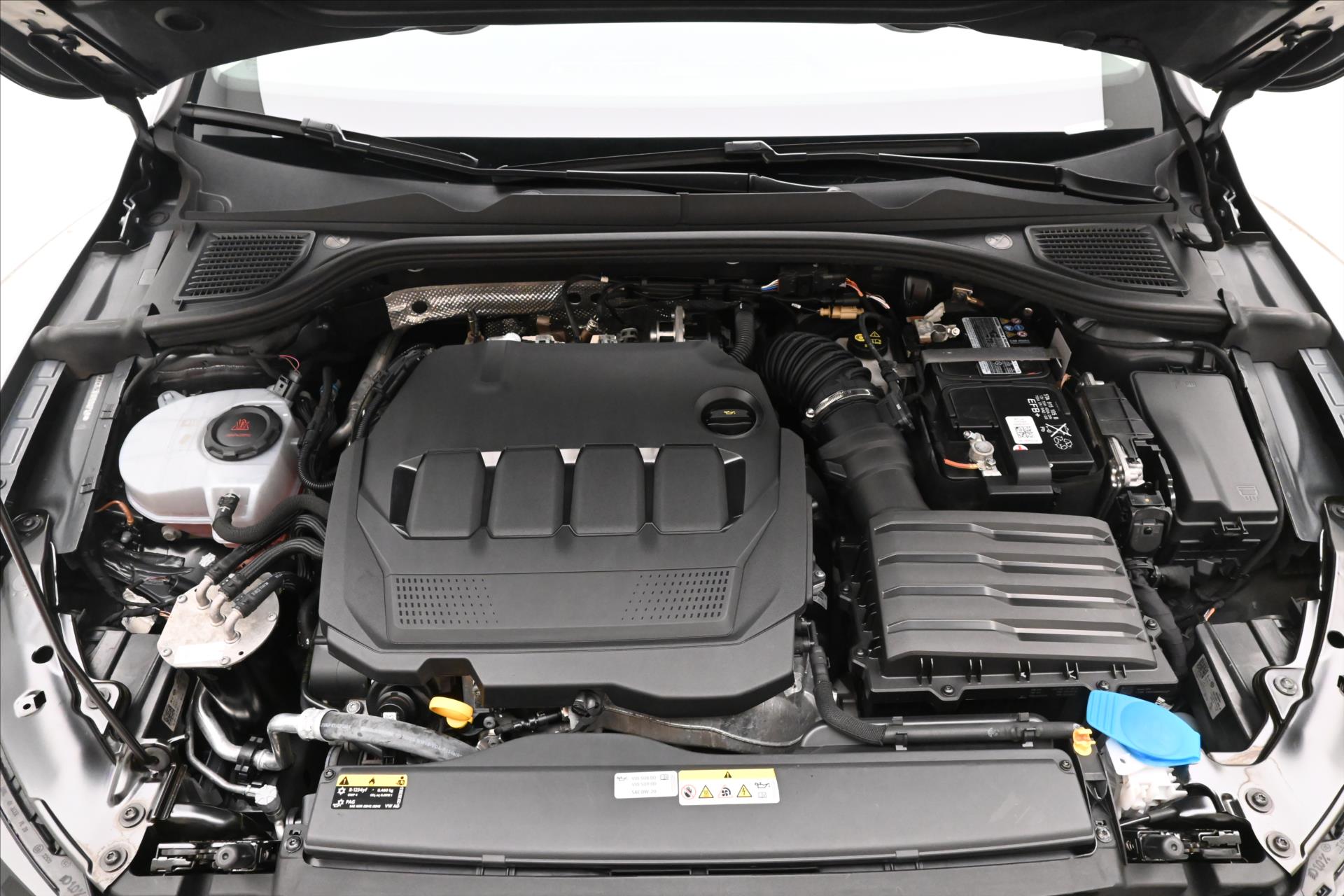 Hlavní fotografie vozu Volkswagen Golf 2,0 TDI 110 KW DSG Life Záruka až 5 let (10)