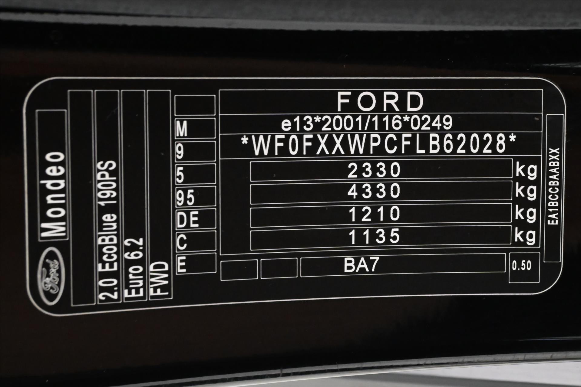 Hlavní fotografie vozu Ford Mondeo 2,0 EcoBlue 140 kW AT8 Titanium Záruka až 5 let (13)