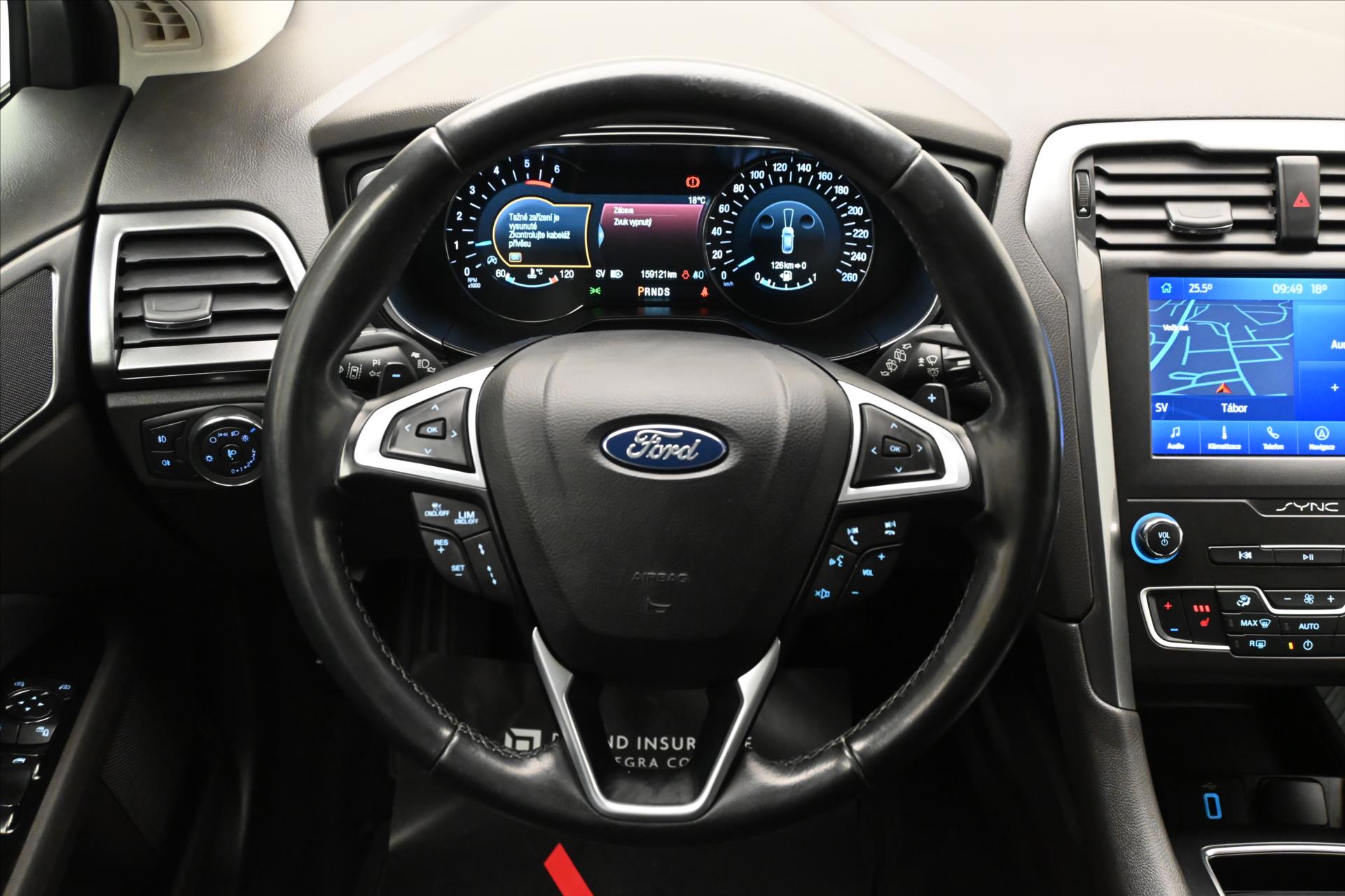 Hlavní fotografie vozu Ford Mondeo 2,0 EcoBlue 140 kW AT8 Titanium Záruka až 5 let (19)