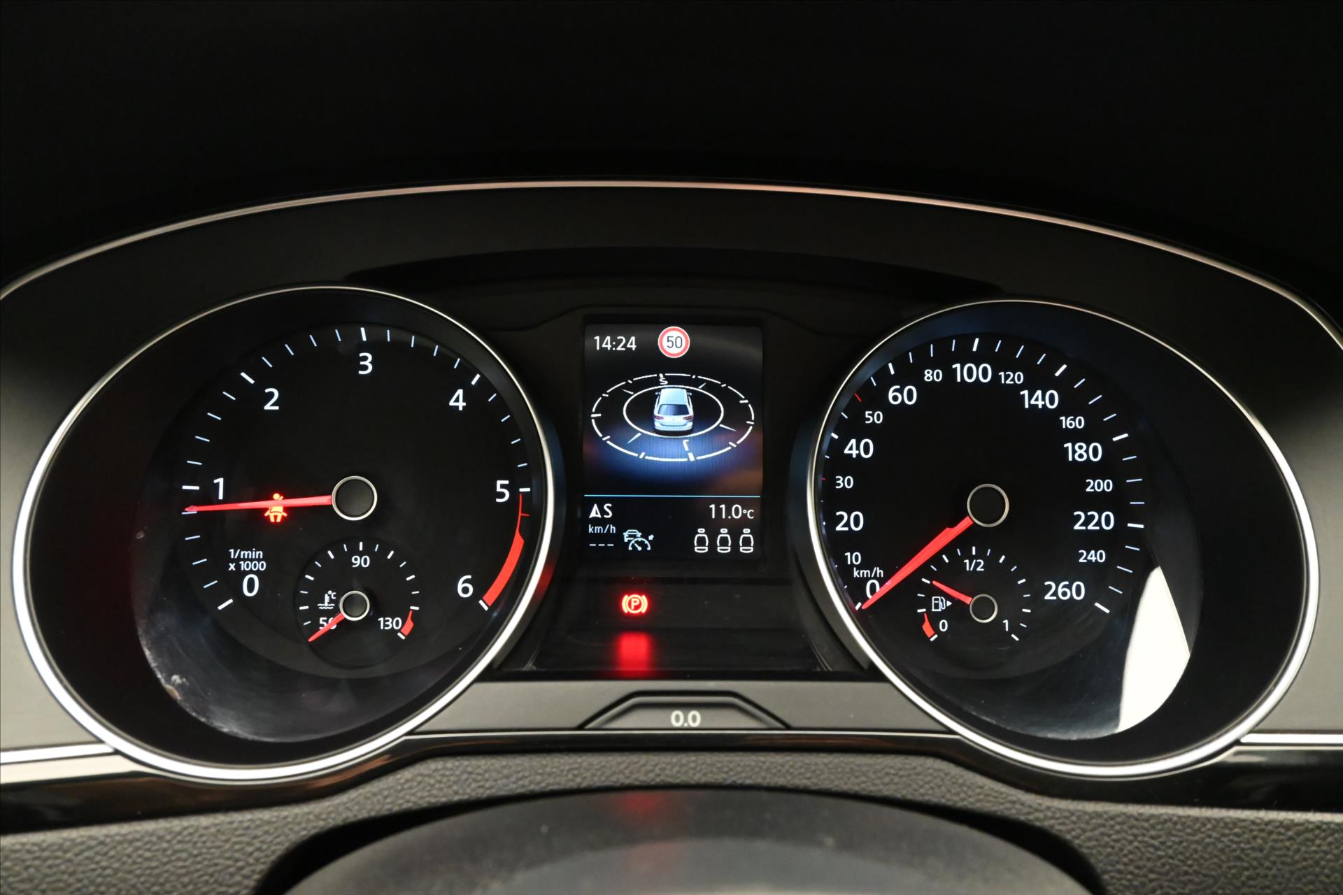 Hlavní fotografie vozu Volkswagen Passat 2,0 TDI 110 kW Business Záruka až 5 let (17)
