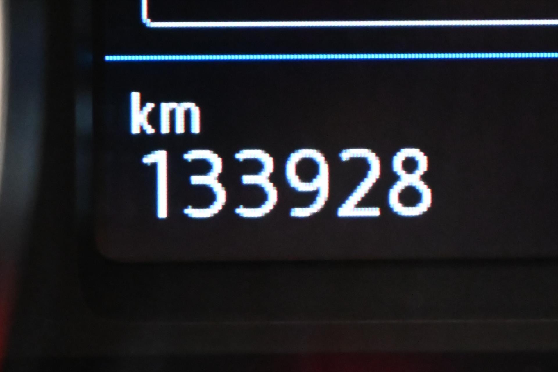 Hlavní fotografie vozu Volkswagen Passat 2,0 TDI 110 kW Business Záruka až 5 let (18)