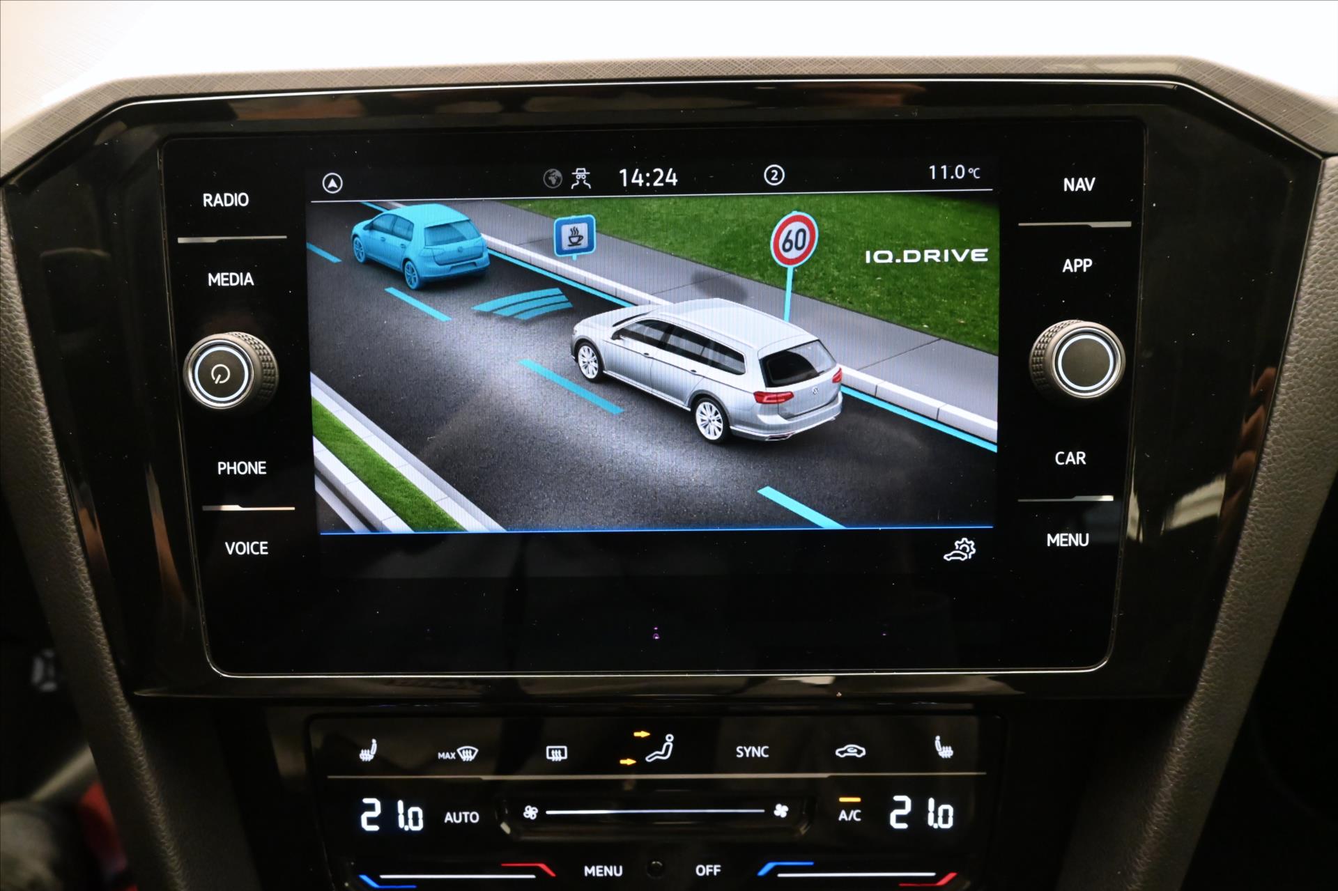 Hlavní fotografie vozu Volkswagen Passat 2,0 TDI 110 kW Business Záruka až 5 let (20)