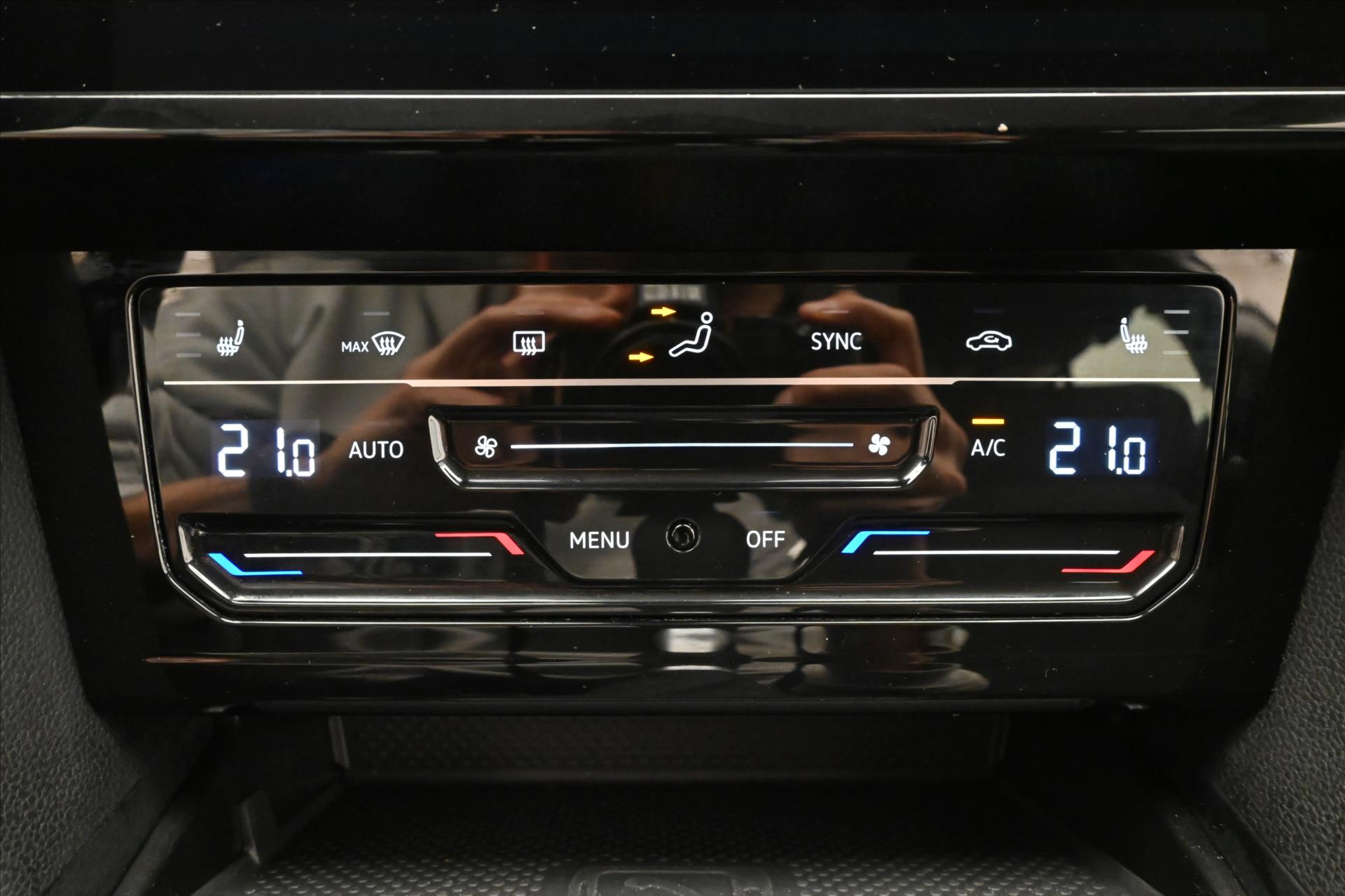 Hlavní fotografie vozu Volkswagen Passat 2,0 TDI 110 kW Business Záruka až 5 let (22)