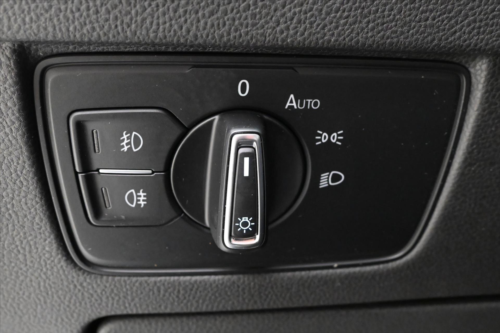 Hlavní fotografie vozu Volkswagen Passat 2,0 TDI 110 kW Business Záruka až 5 let (28)
