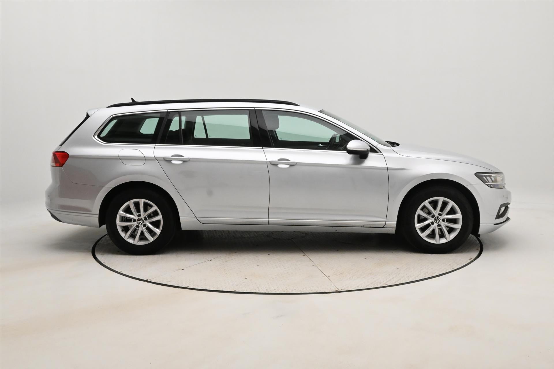Hlavní fotografie vozu Volkswagen Passat 2,0 TDI 110 kW Business Záruka až 5 let (5)