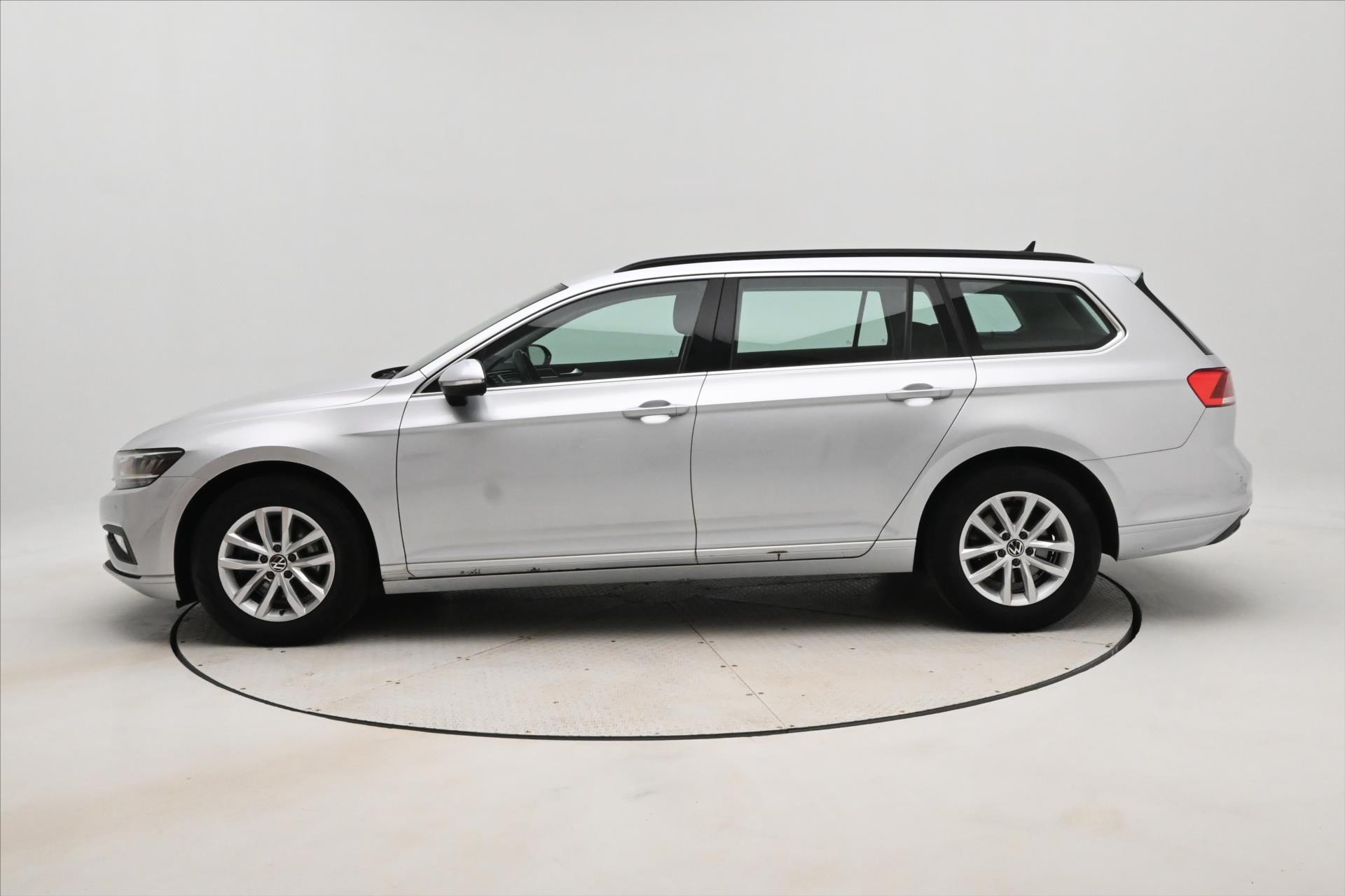 Hlavní fotografie vozu Volkswagen Passat 2,0 TDI 110 kW Business Záruka až 5 let (9)