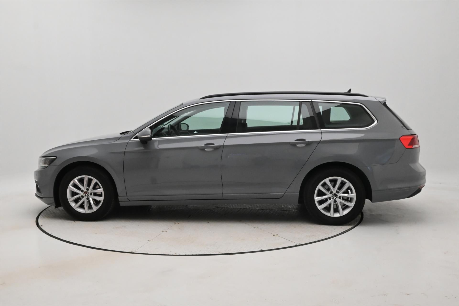 Hlavní fotografie vozu Volkswagen Passat 2,0 TDI 110 kW DSG Business Záruka až 5 let (8)