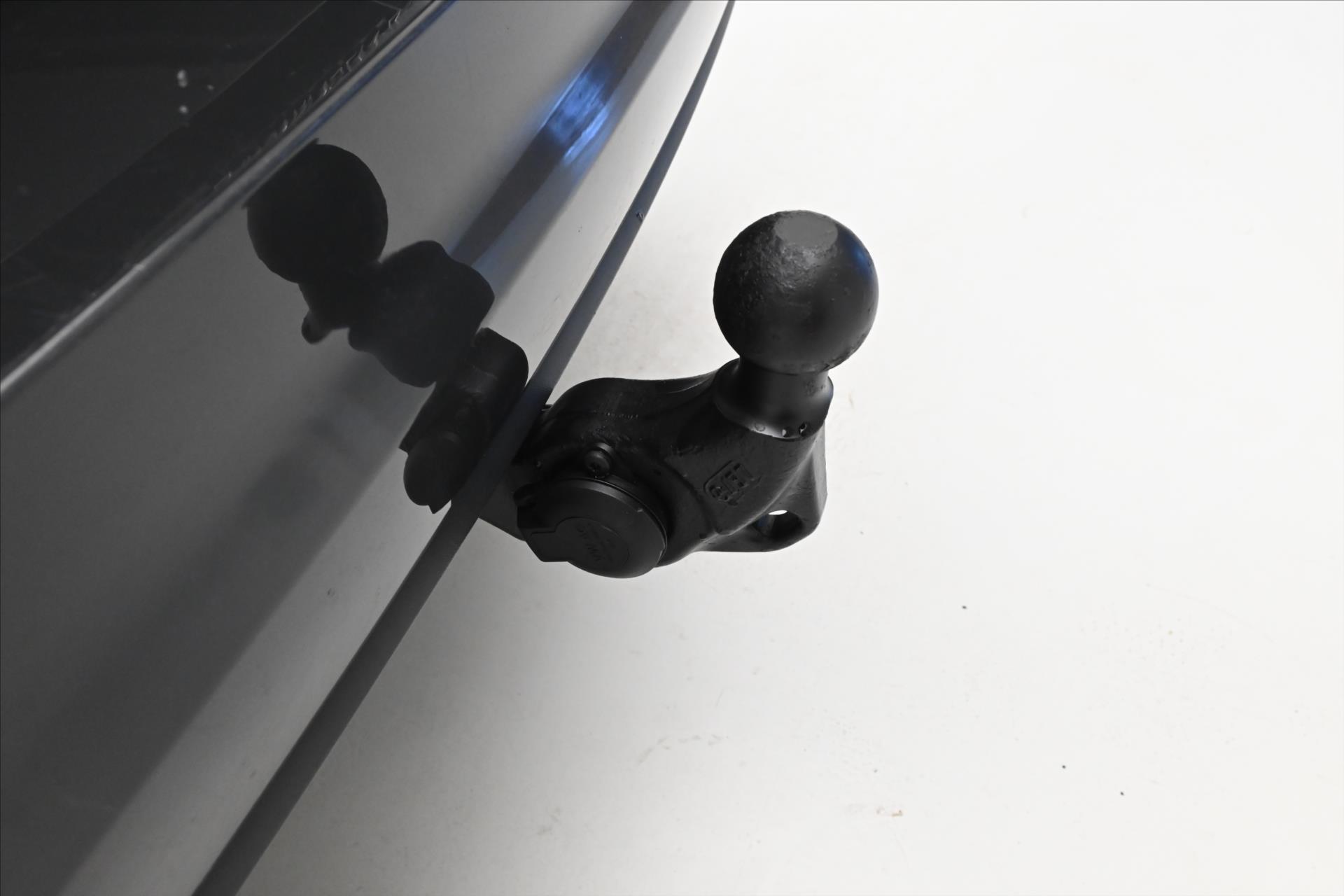 Hlavní fotografie vozu Volkswagen Touran 2,0 TDI 110 KW DSG 7 MÍST Záruka až 5 let (32)