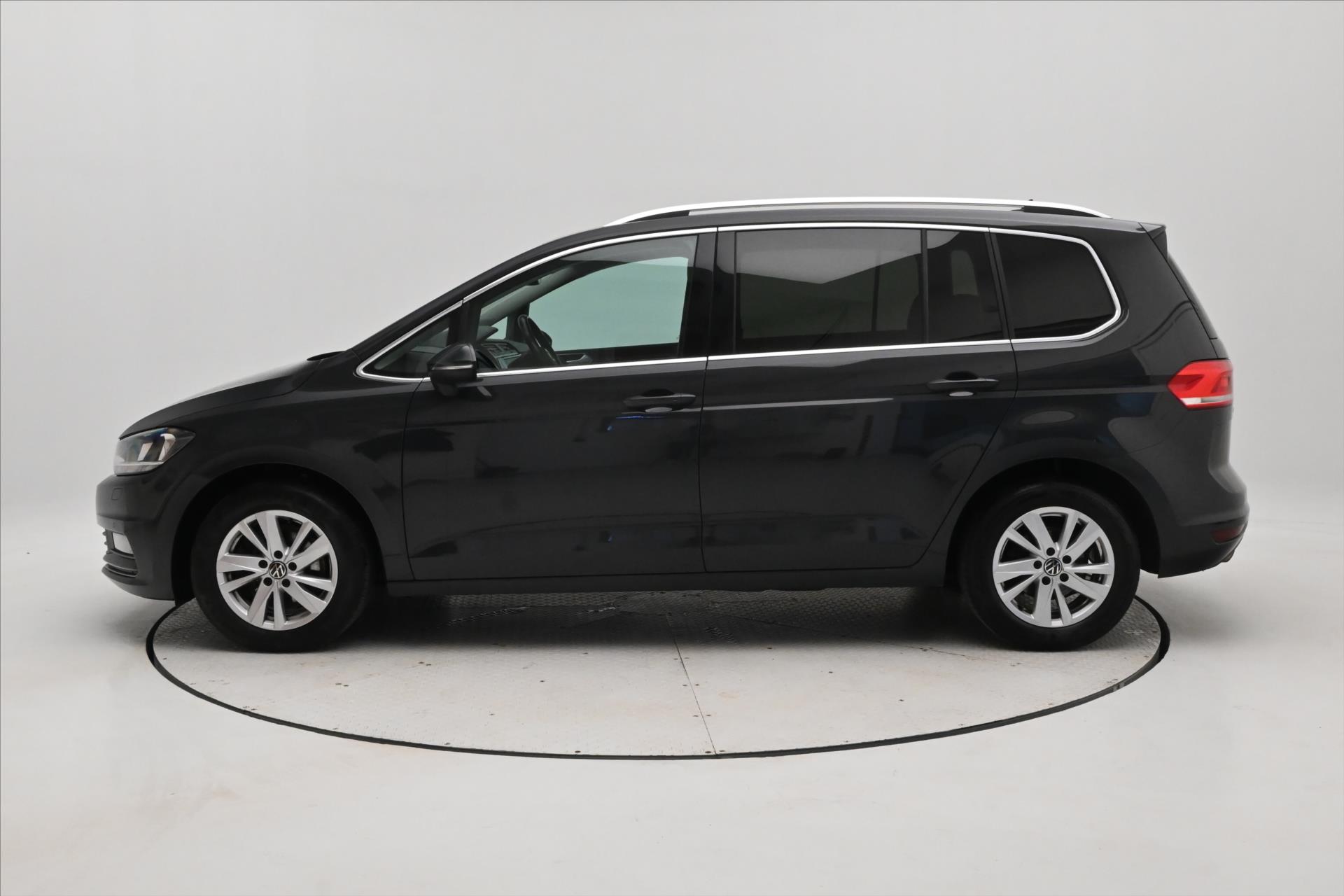 Hlavní fotografie vozu Volkswagen Touran 2,0 TDI 110 KW DSG 7 MÍST Záruka až 5 let (9)