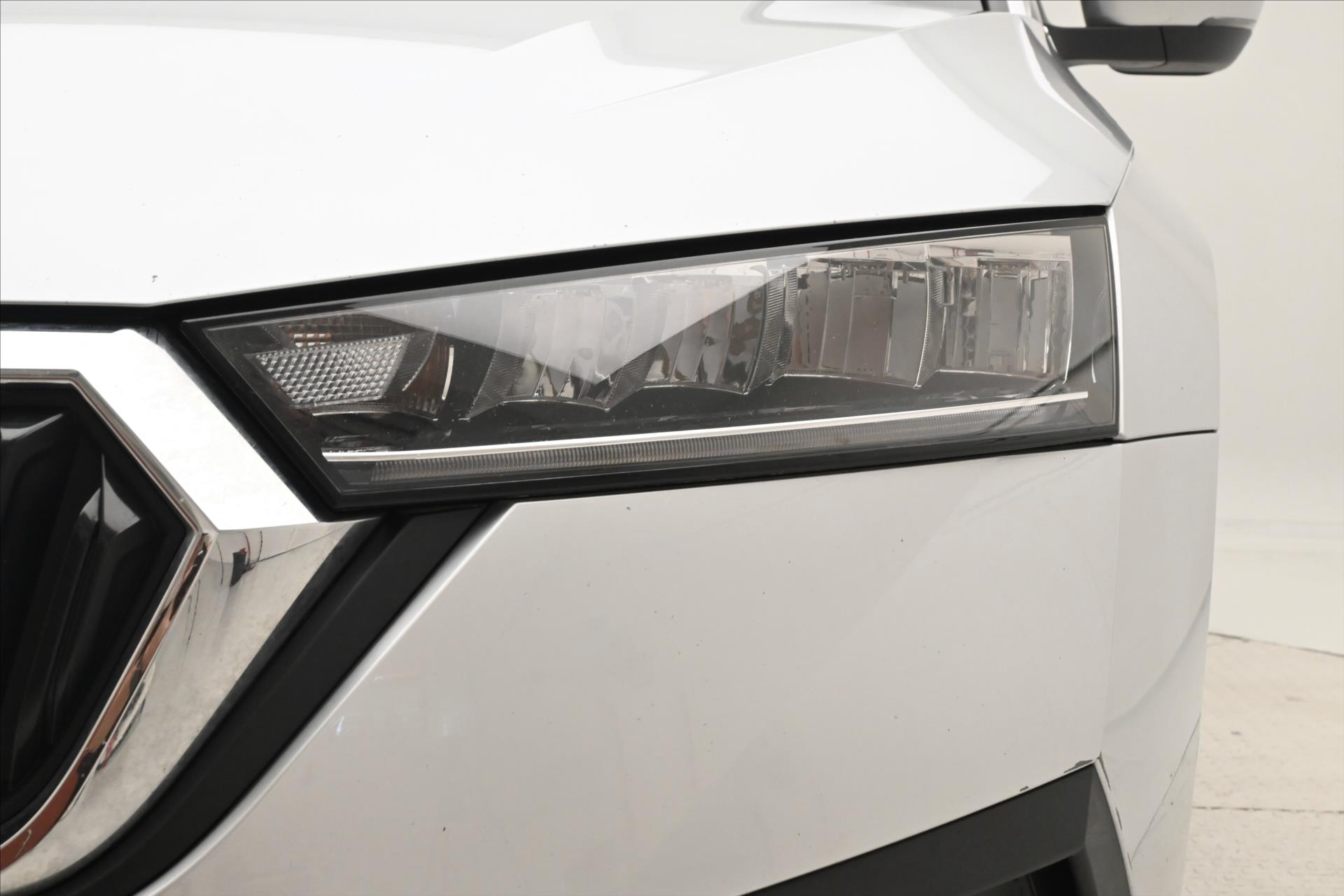 Hlavní fotografie vozu Škoda Octavia 2,0 TDI 110 kW DSG Style Záruka až 5 let (29)